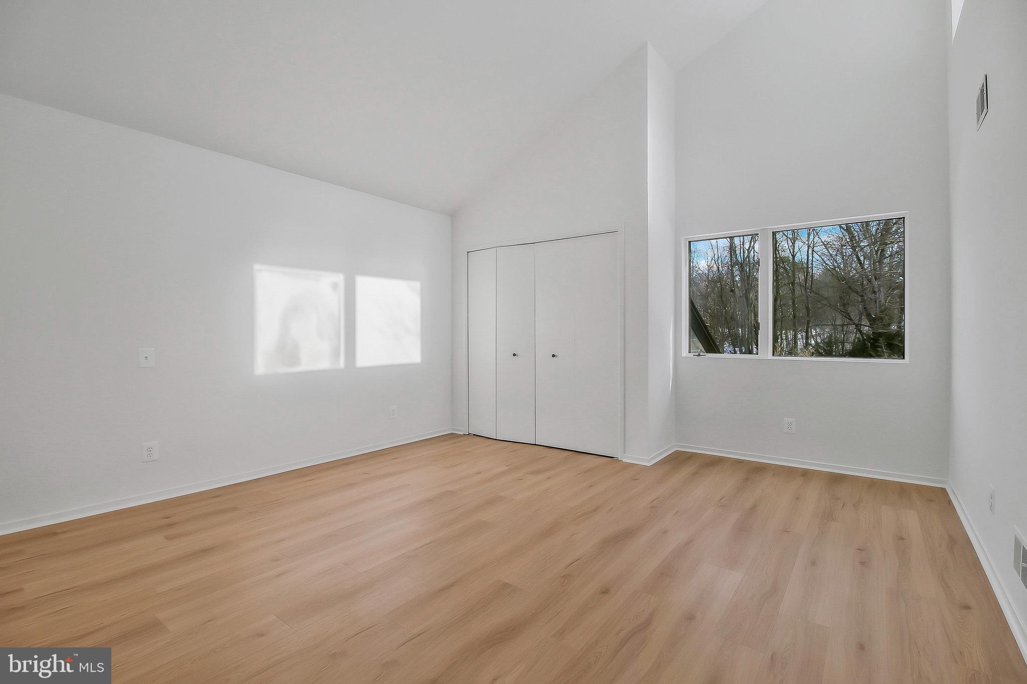 FOX LAKE - Residential