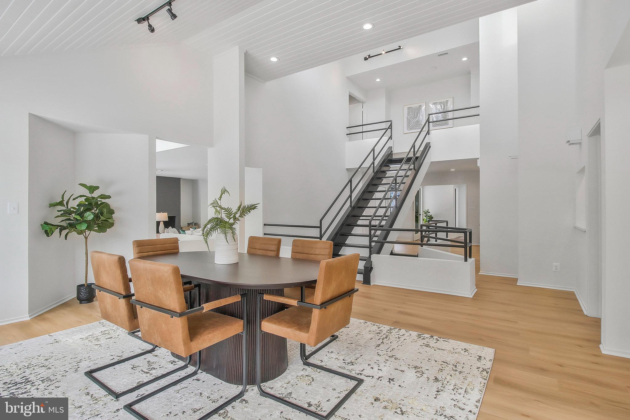 FOX LAKE - Residential