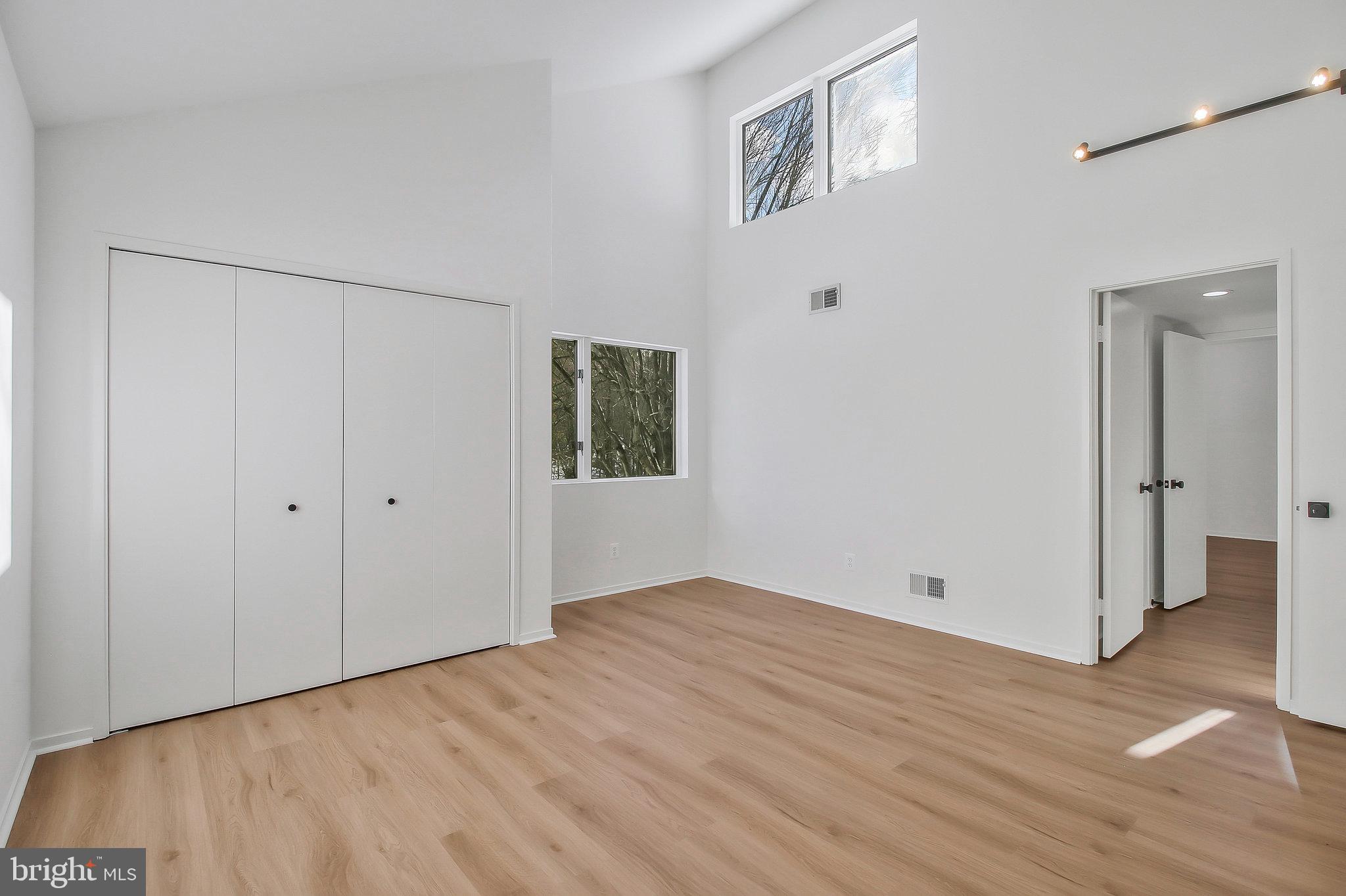 FOX LAKE - Residential