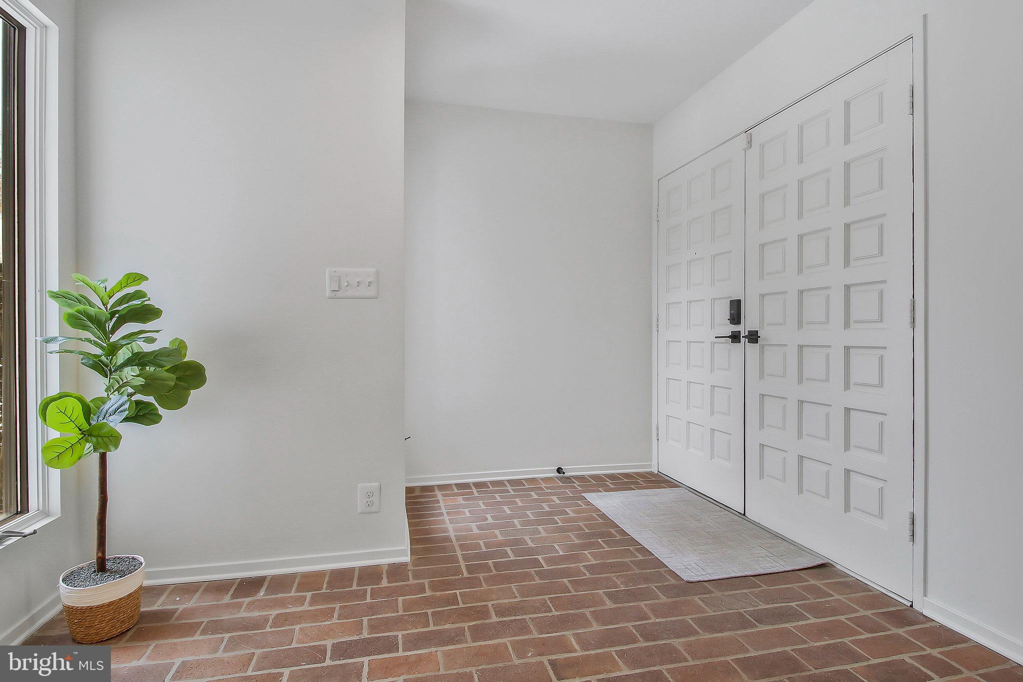 FOX LAKE - Residential