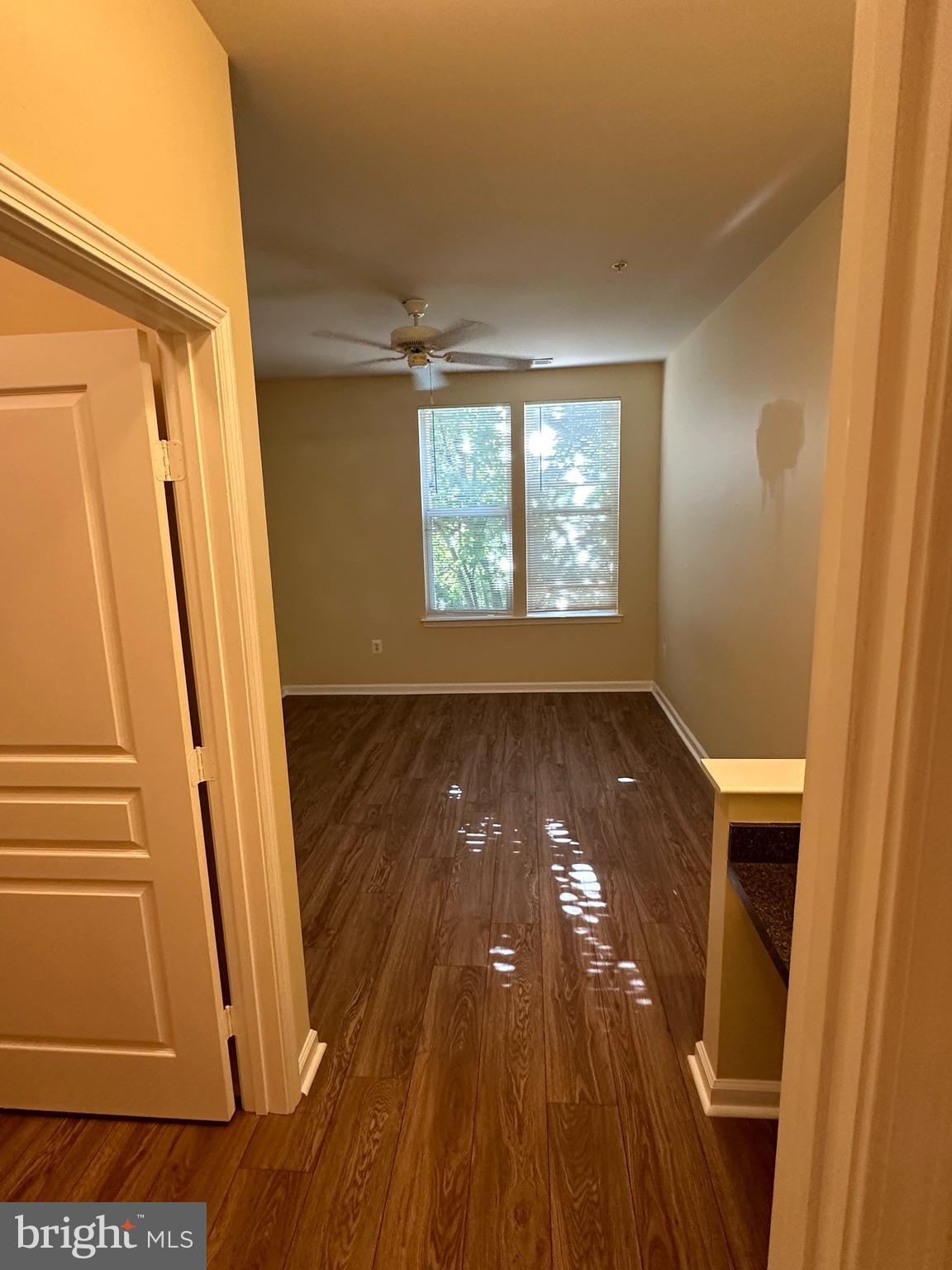 SAVOY AT RESTON TOWN CENTER - Residential