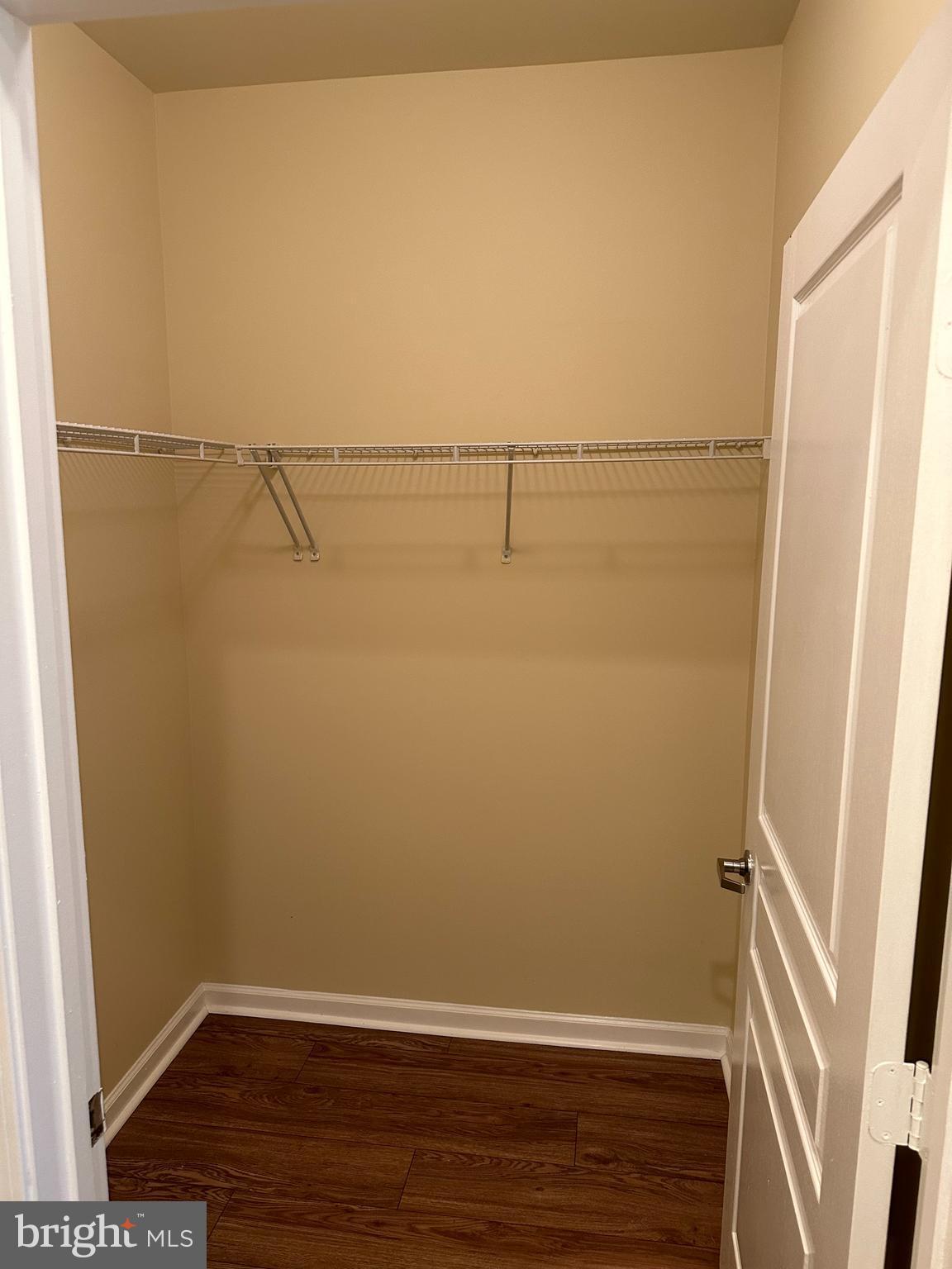 SAVOY AT RESTON TOWN CENTER - Residential