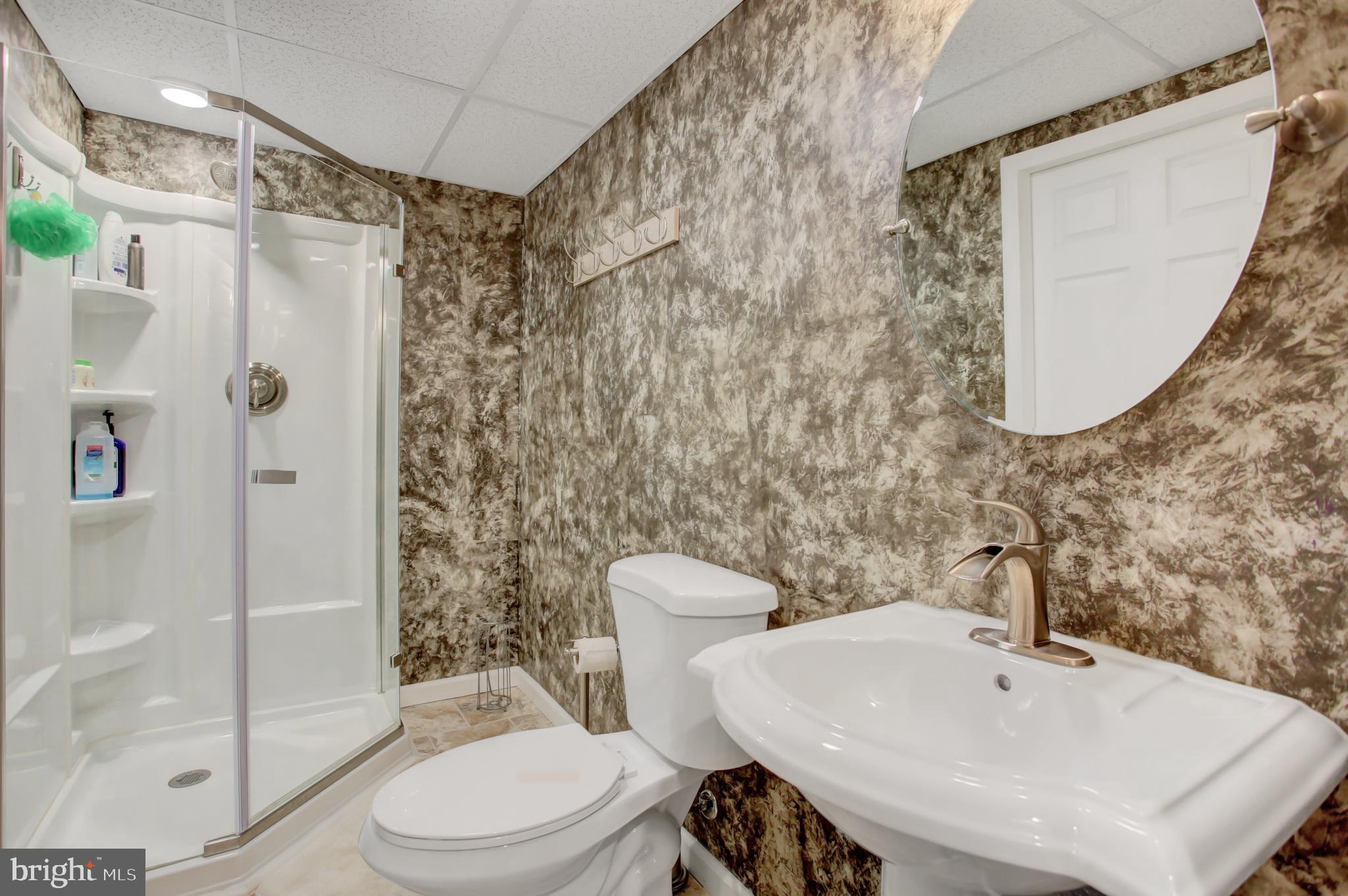 SOUTHGATE MANOR - Residential