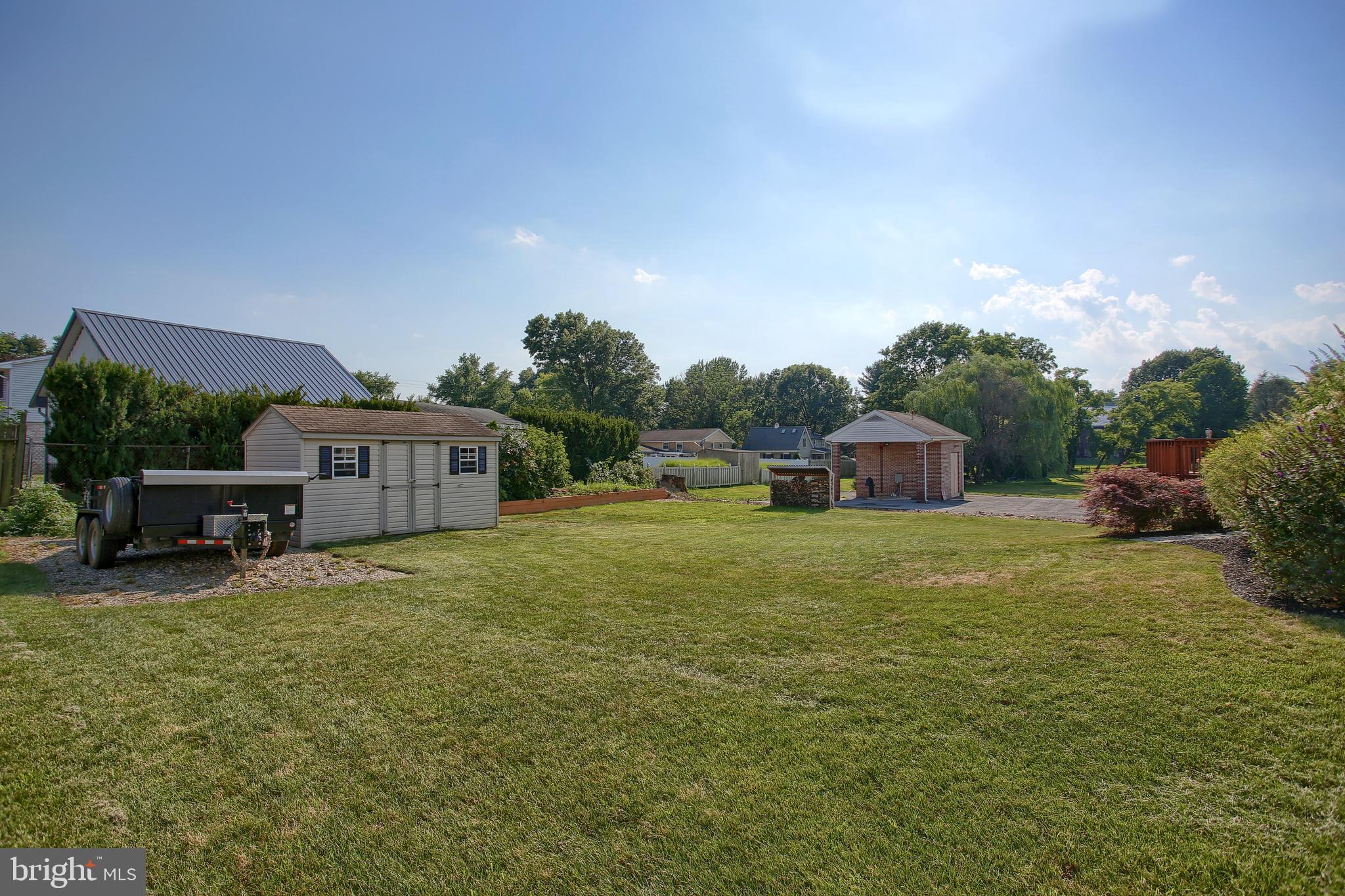 SOUTHGATE MANOR - Residential