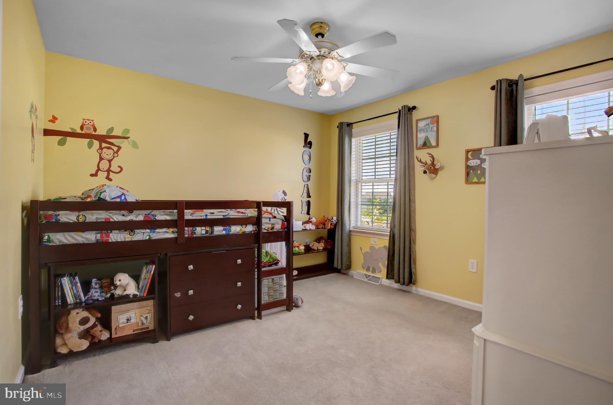 SOUTHGATE MANOR - Residential
