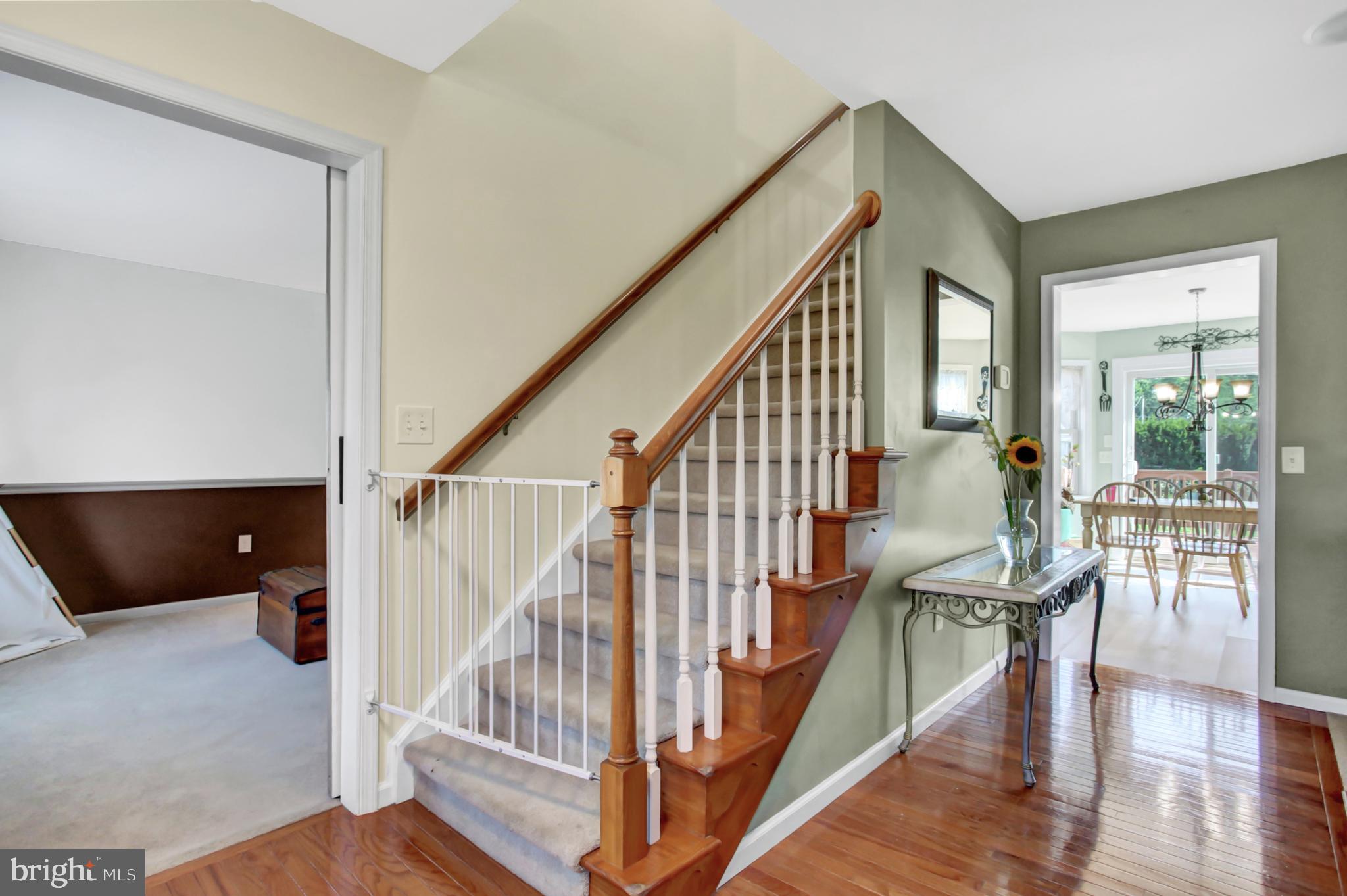 SOUTHGATE MANOR - Residential