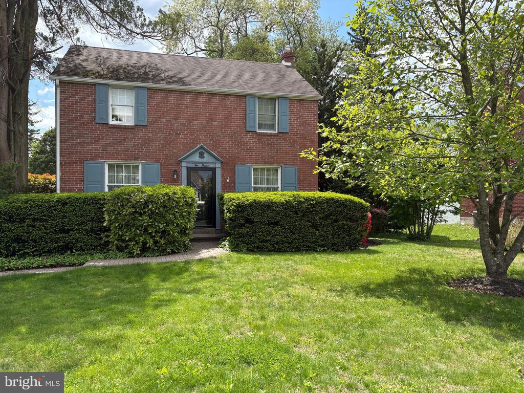 Photo of 212 Idlewild Lane, MEDIA, PA 19063 (MLS # PADE2115958)