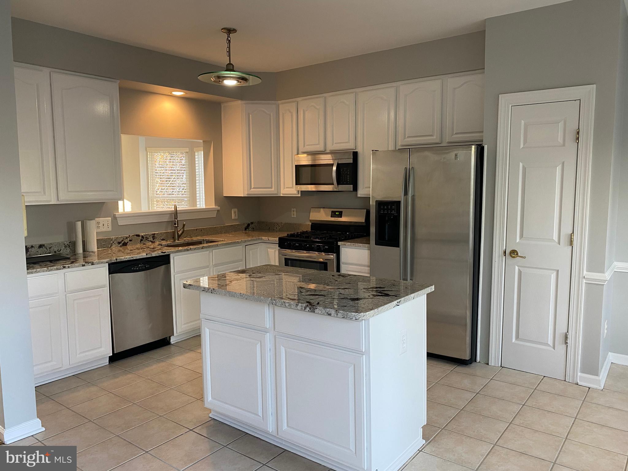 PRINCE WILLIAM COMMONS - Residential