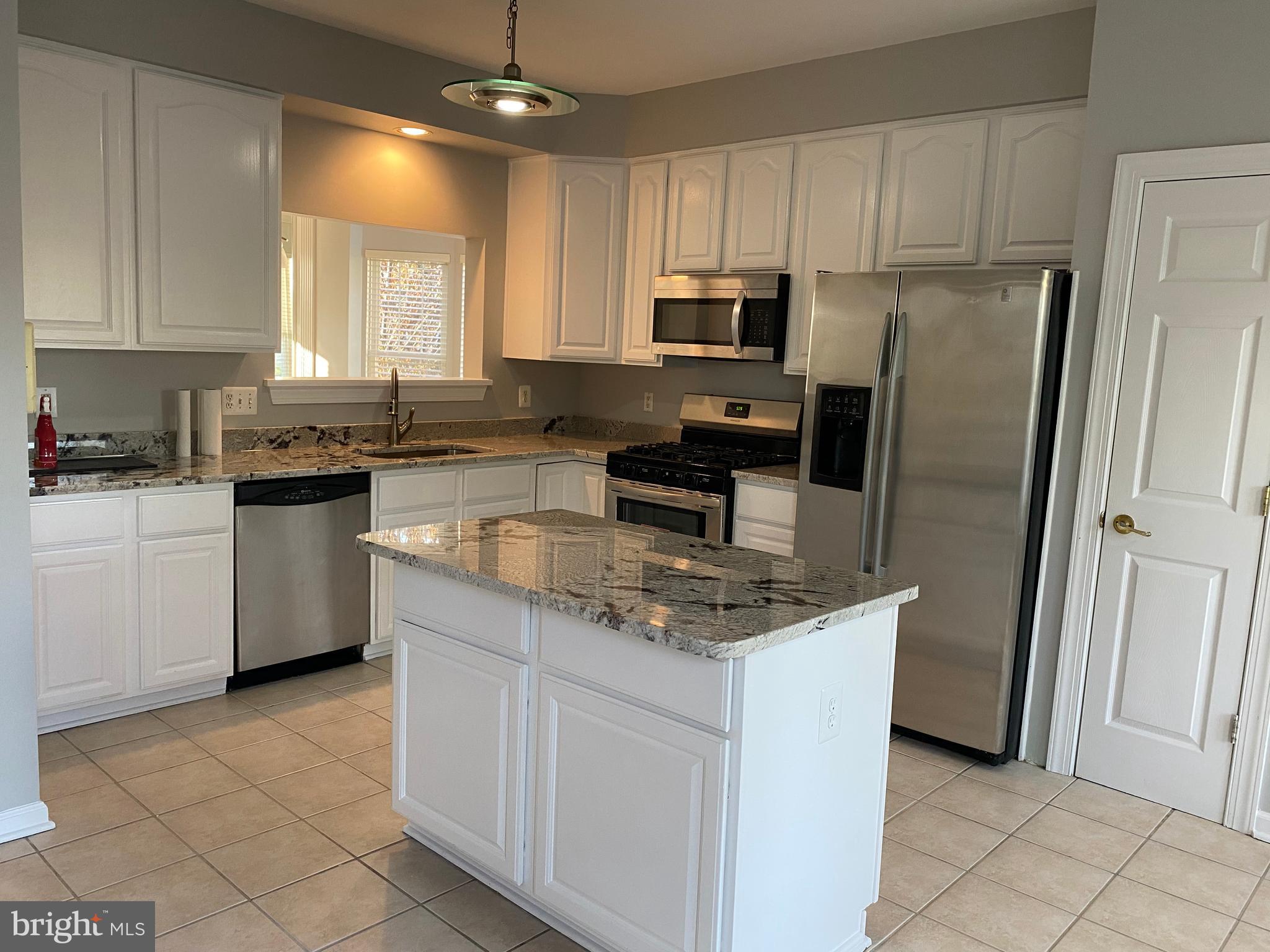 PRINCE WILLIAM COMMONS - Residential