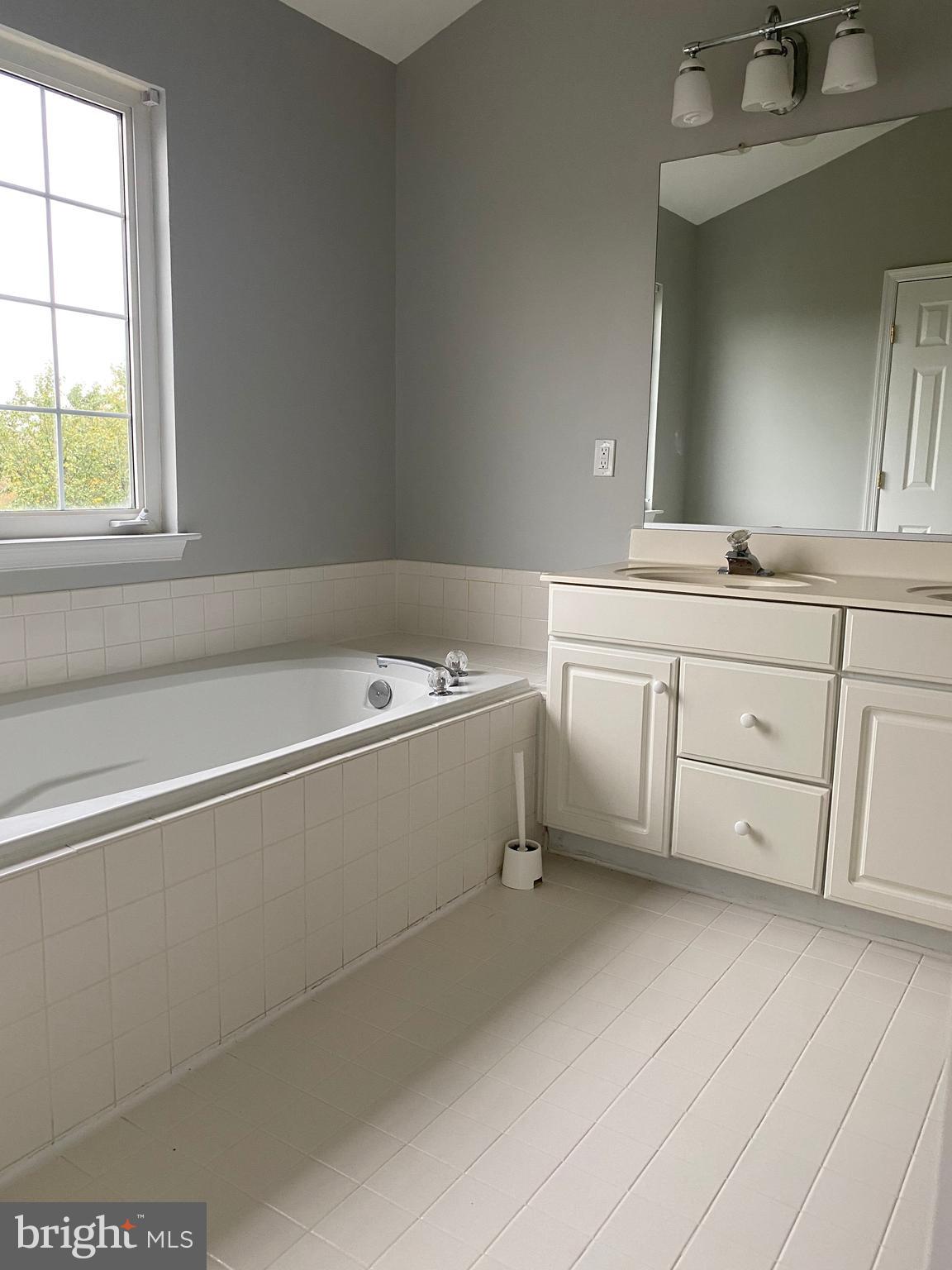 PRINCE WILLIAM COMMONS - Residential