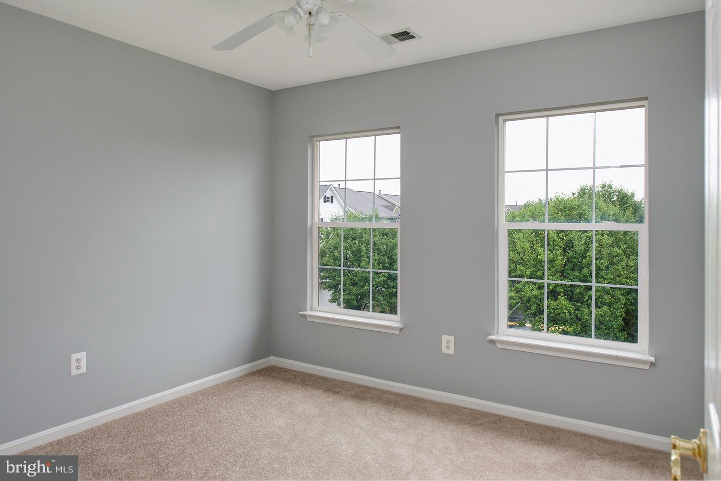 FLYNN'S CROSSING - Residential Lease