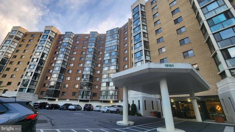 Photo of 15101 Interlachen Drive #1-315, SILVER SPRING, MD 20906 (MLS # MDMC2200330)