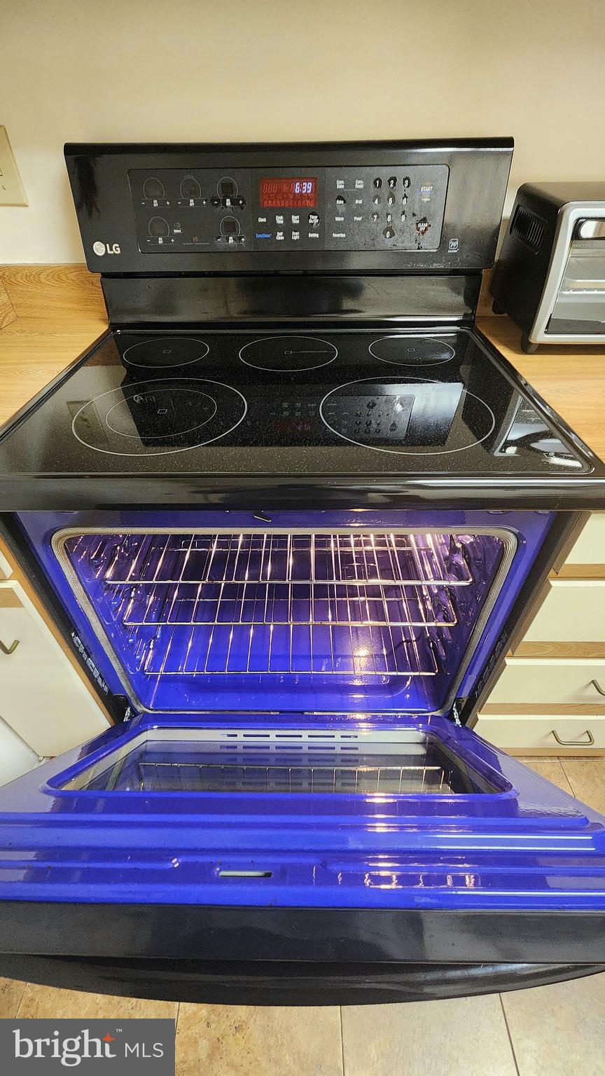 GREENS AT LEISURE WORLD - Residential