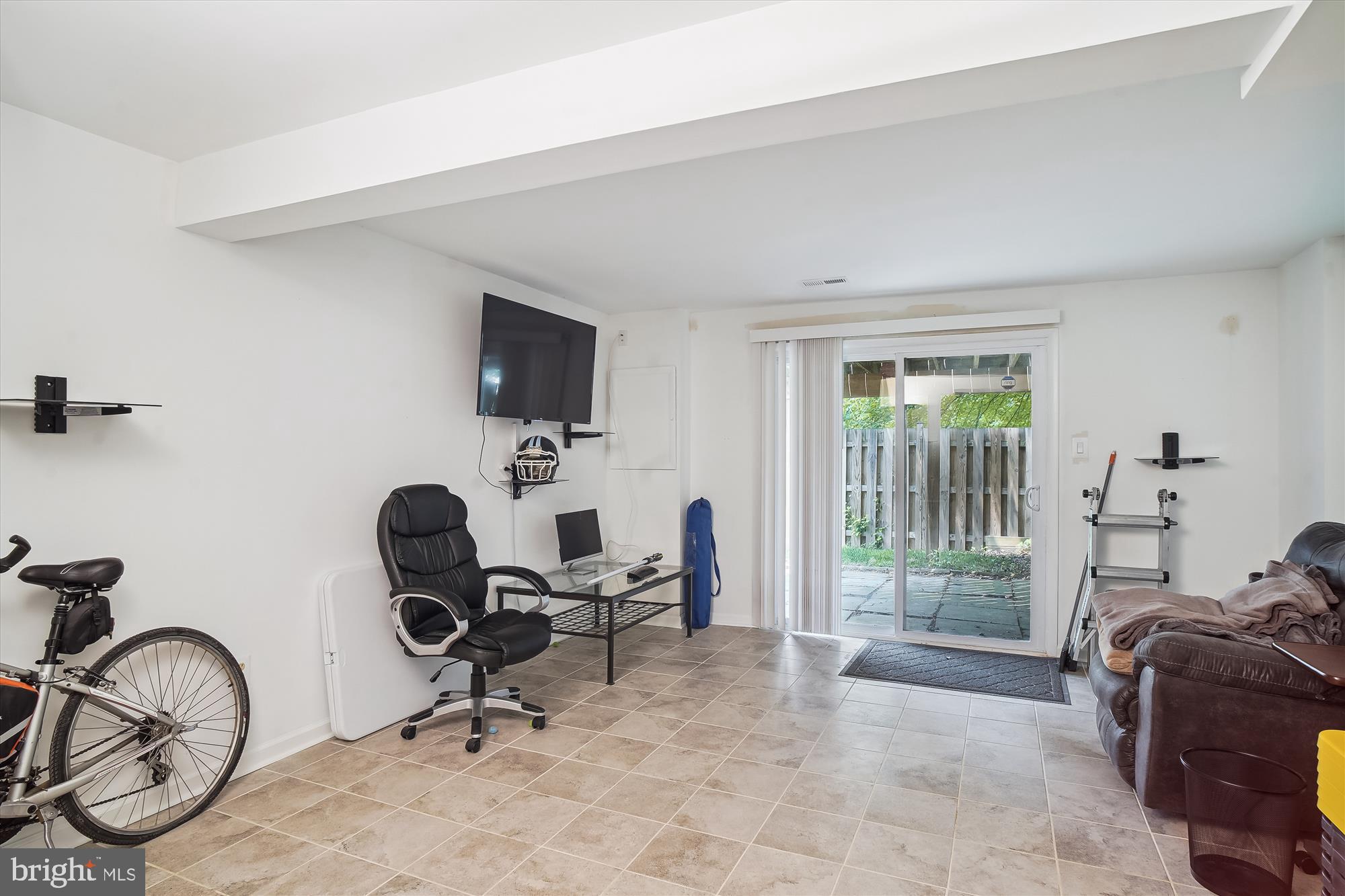 MIDDLEBROOK COMMONS - Residential