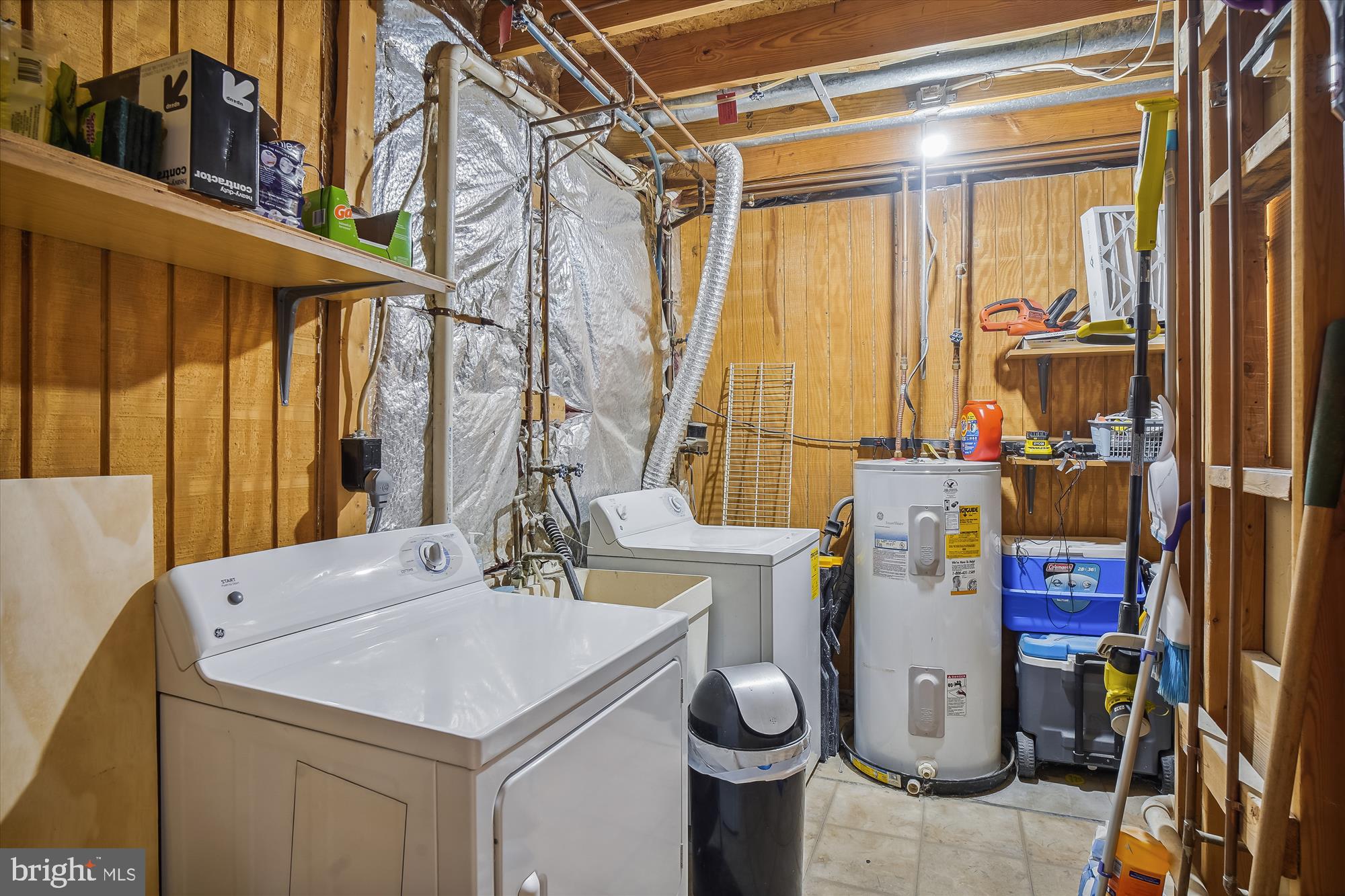 MIDDLEBROOK COMMONS - Residential