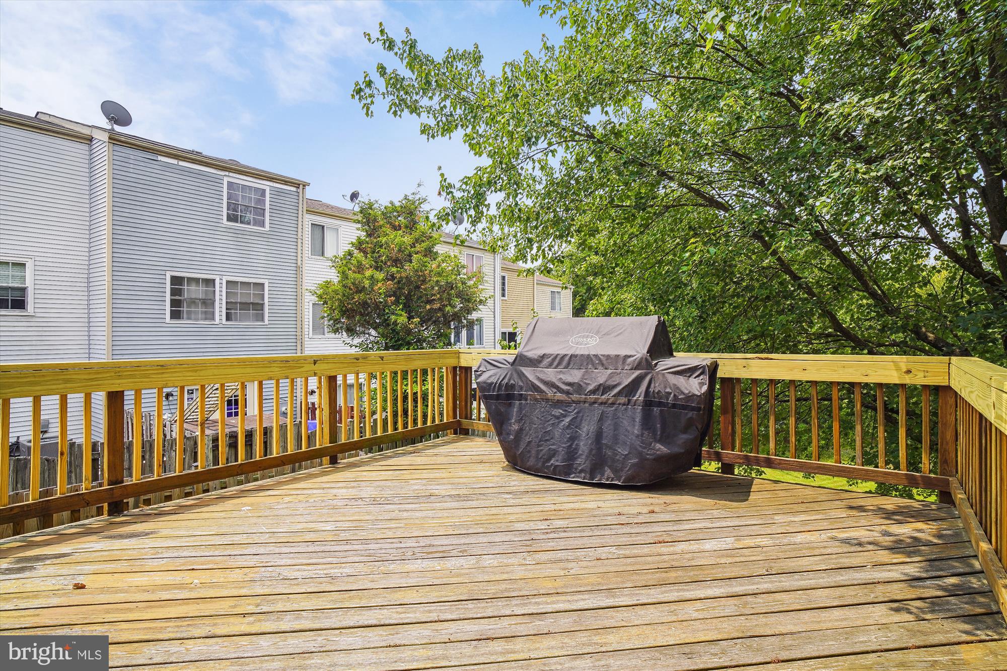 MIDDLEBROOK COMMONS - Residential