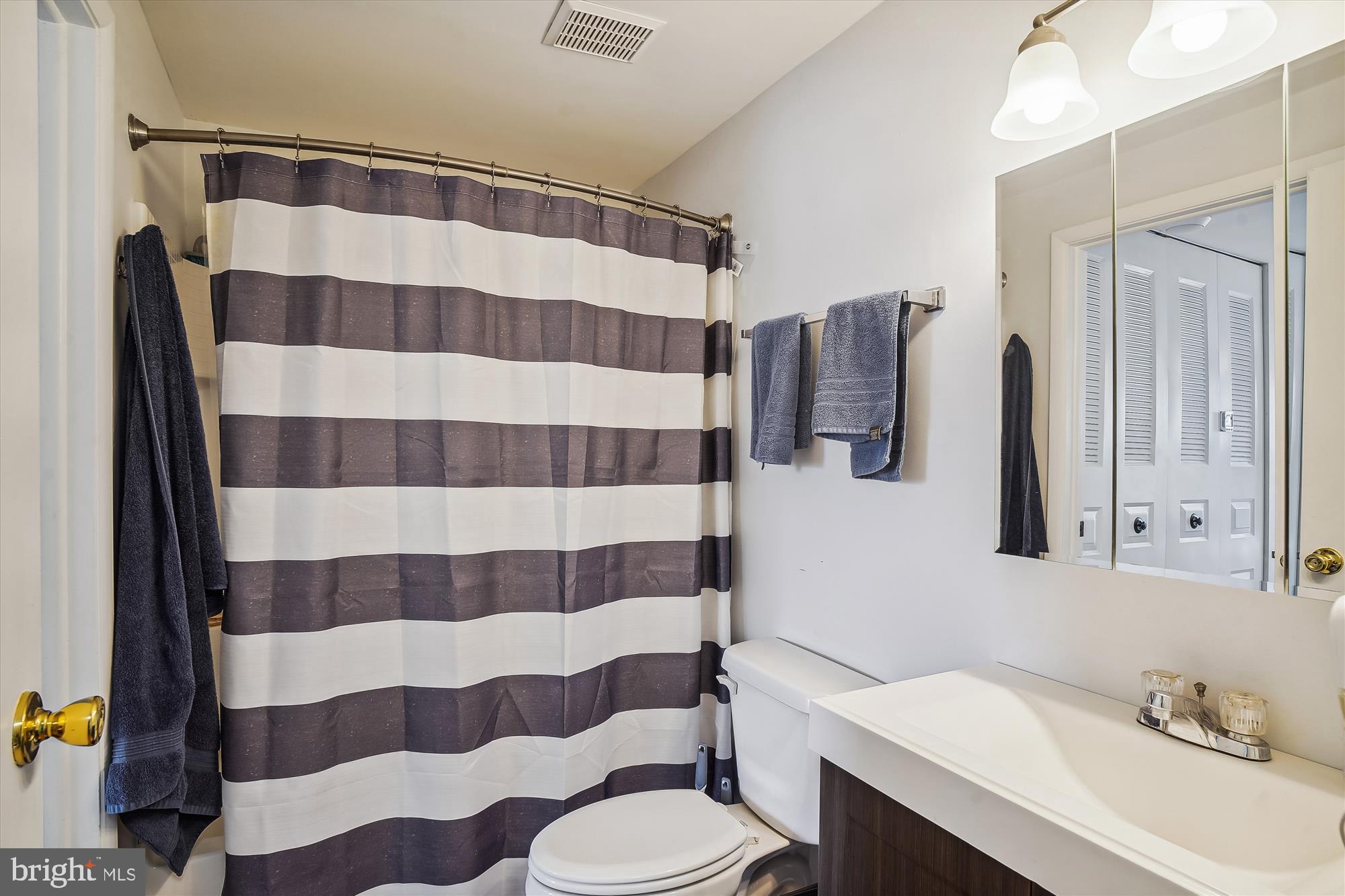 MIDDLEBROOK COMMONS - Residential