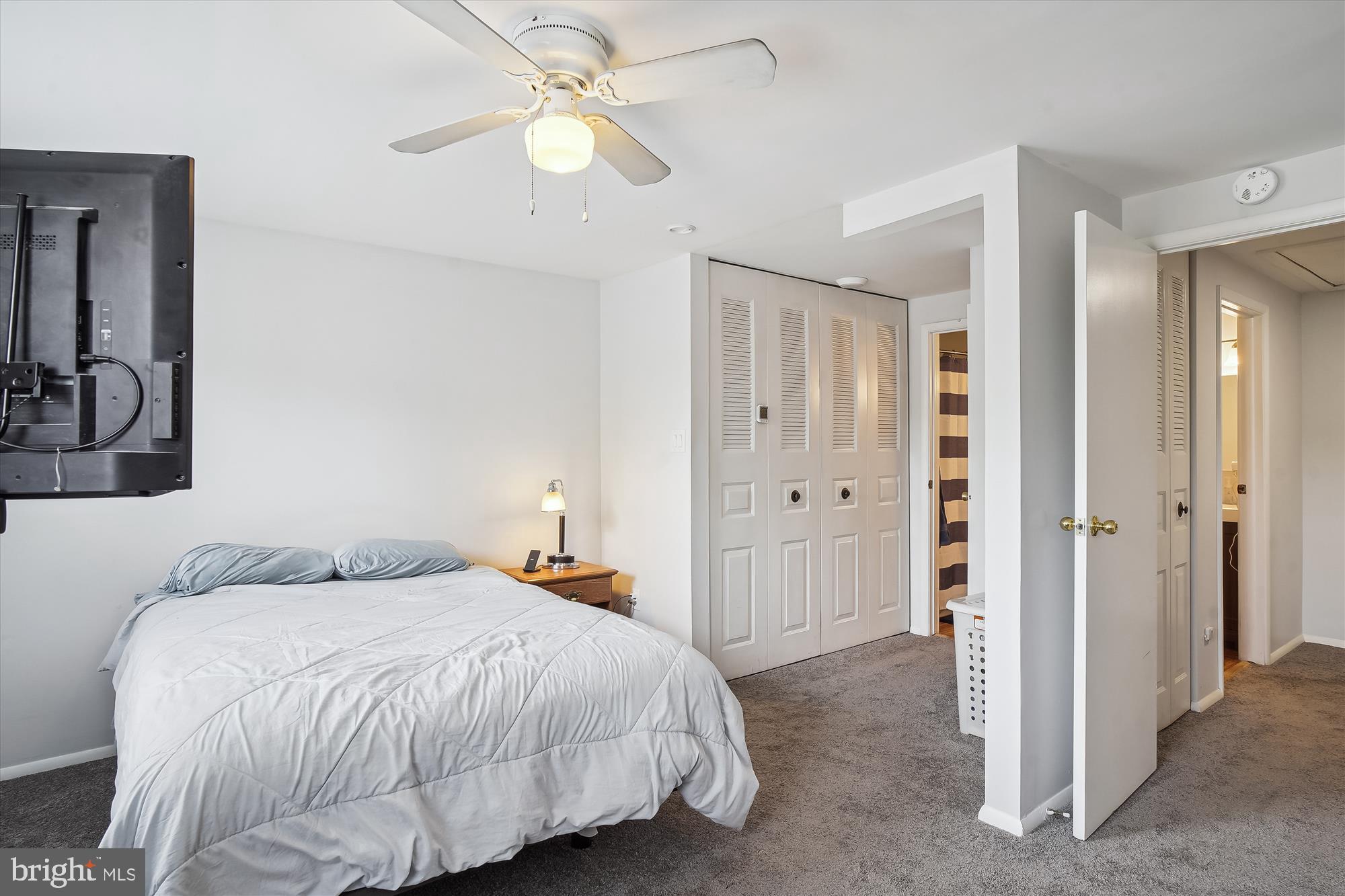 MIDDLEBROOK COMMONS - Residential