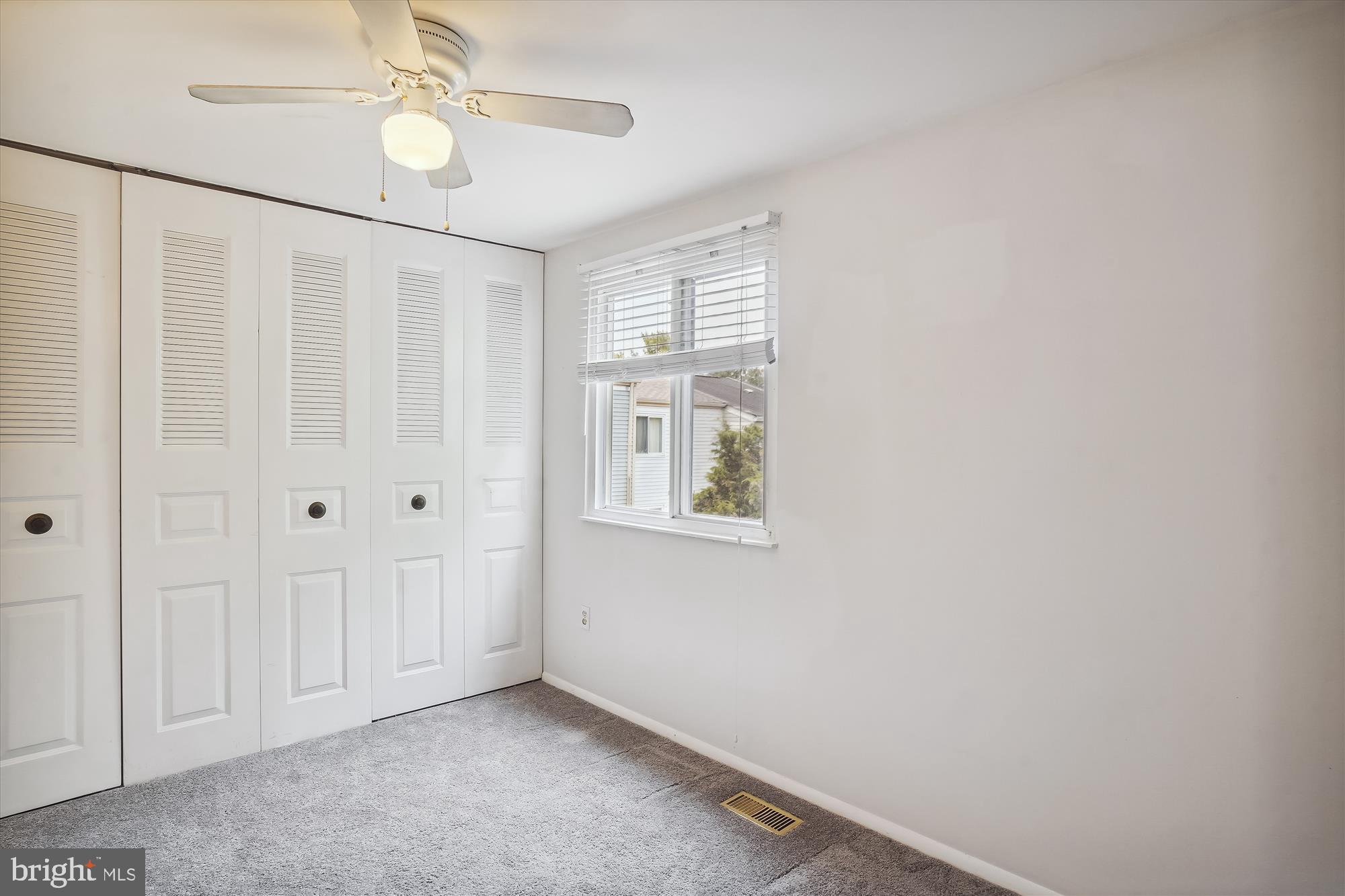 MIDDLEBROOK COMMONS - Residential