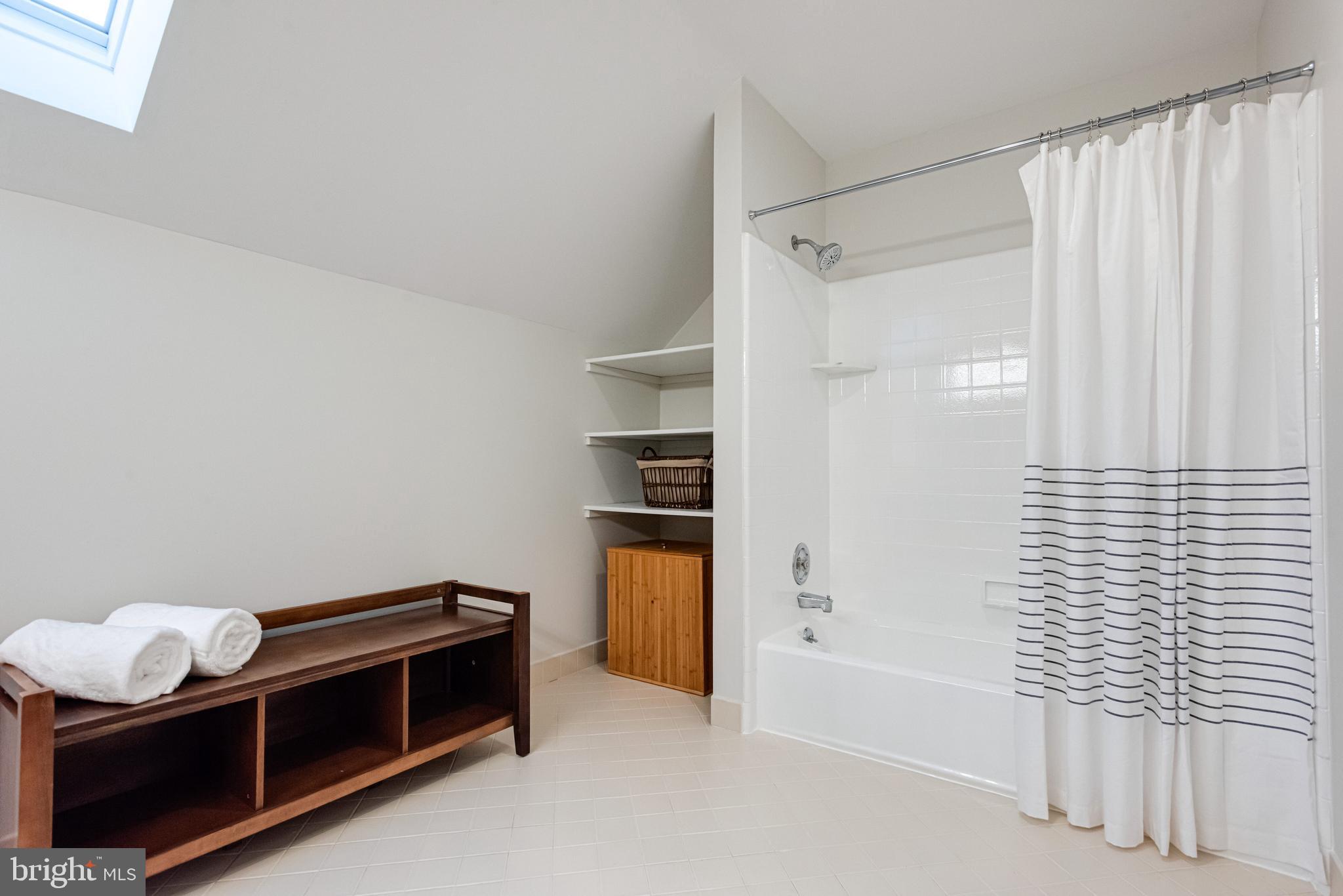 PINE CREEK - Residential