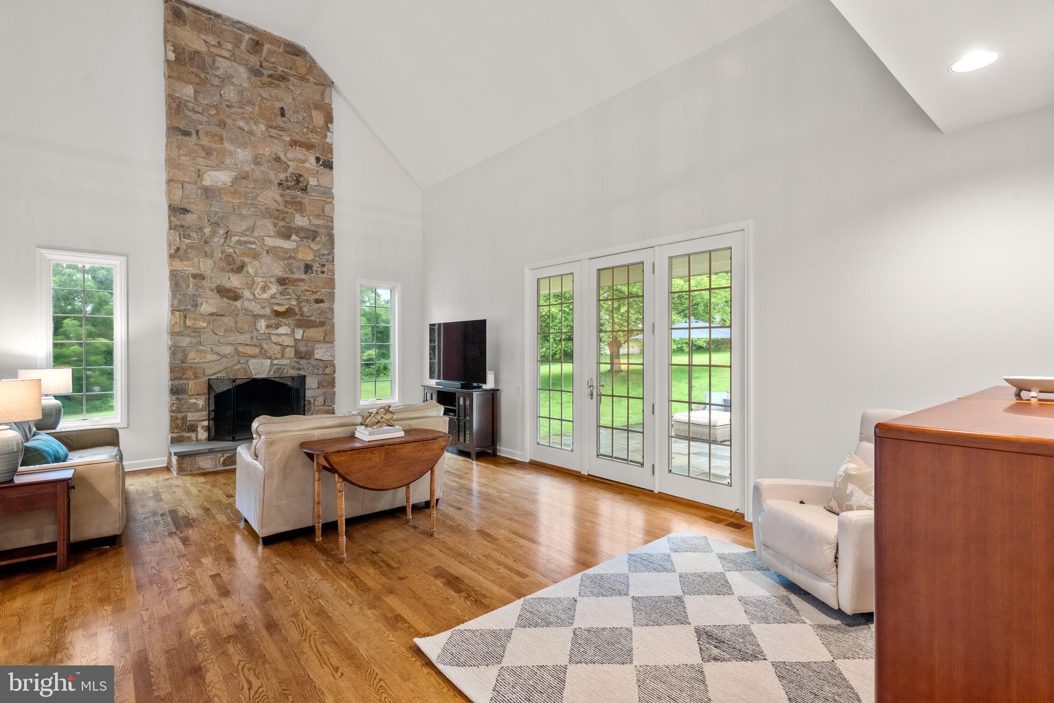 PINE CREEK - Residential