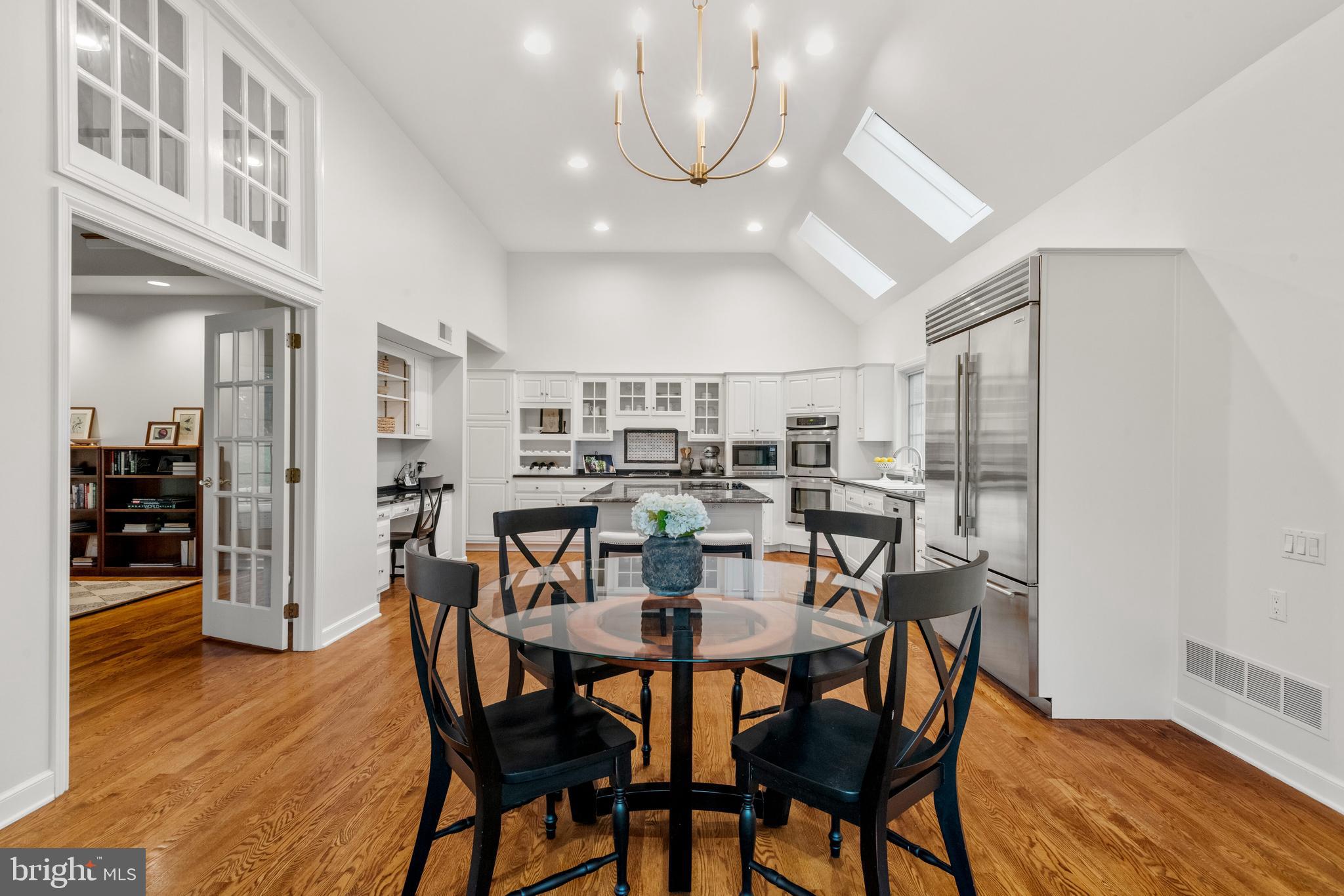 PINE CREEK - Residential