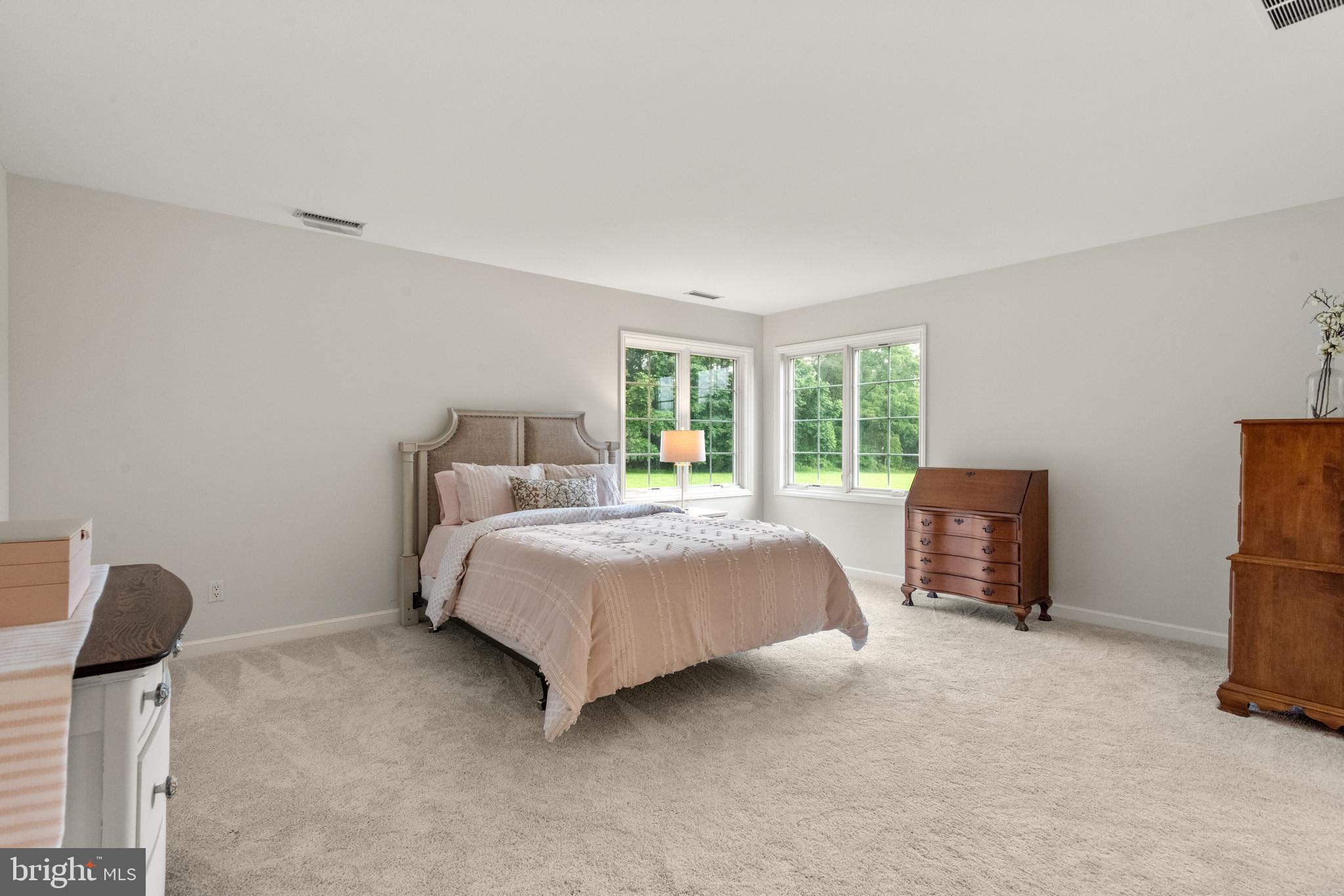 PINE CREEK - Residential