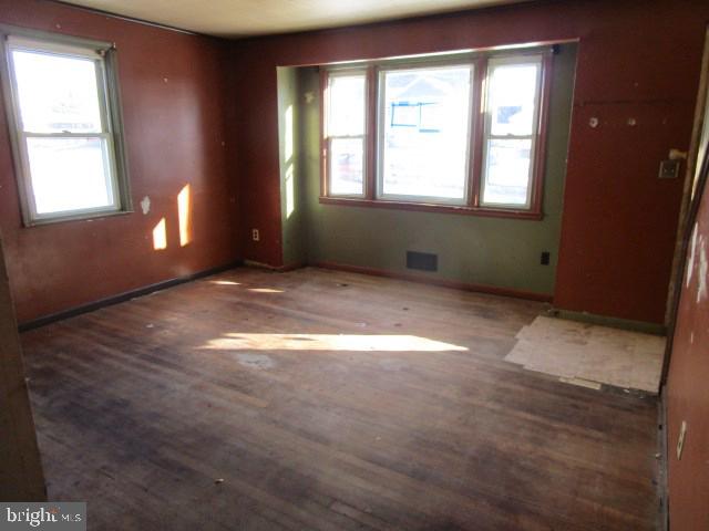 GLEN BURNIE - Residential