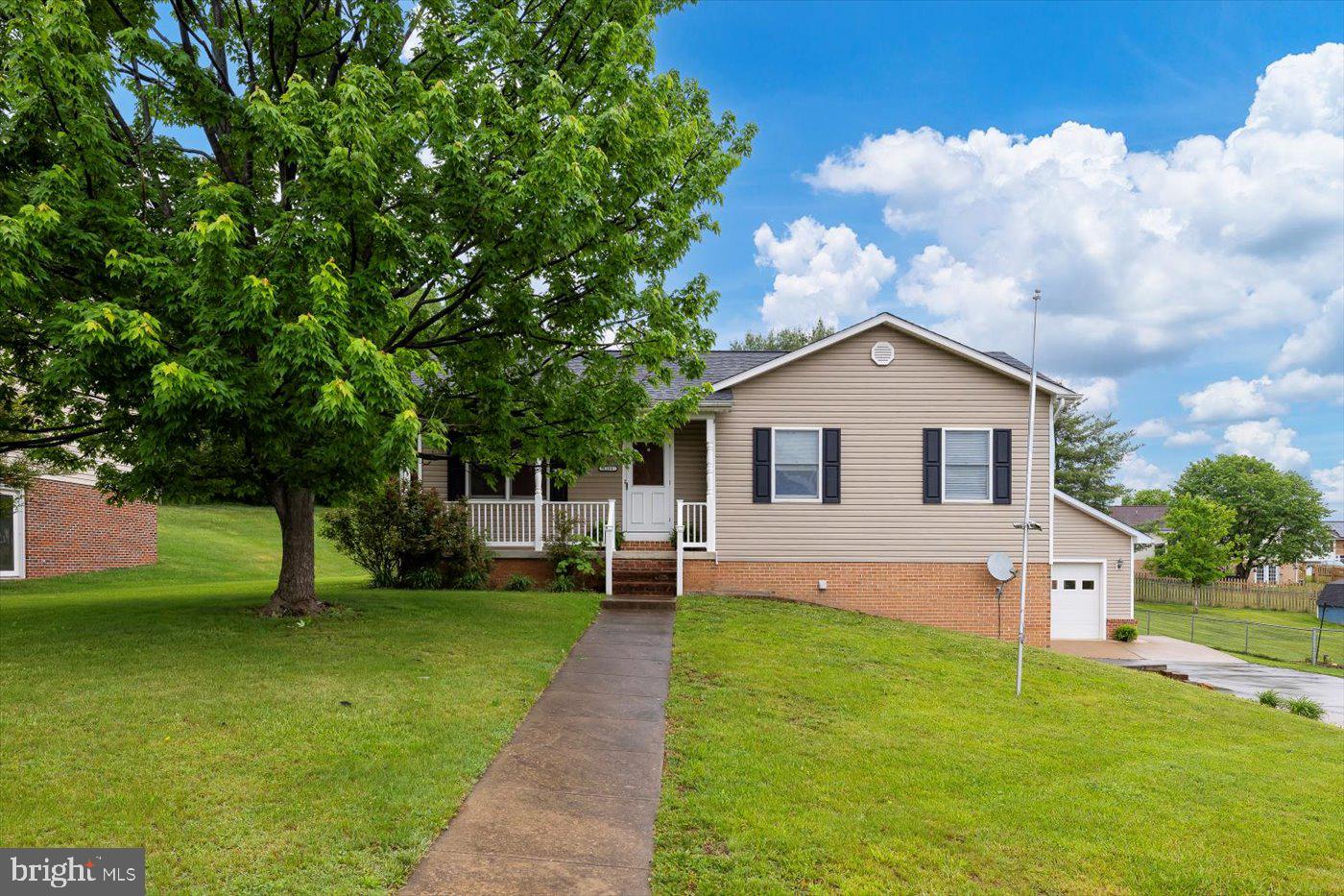 RIVERVIEW ESTATES - Residential