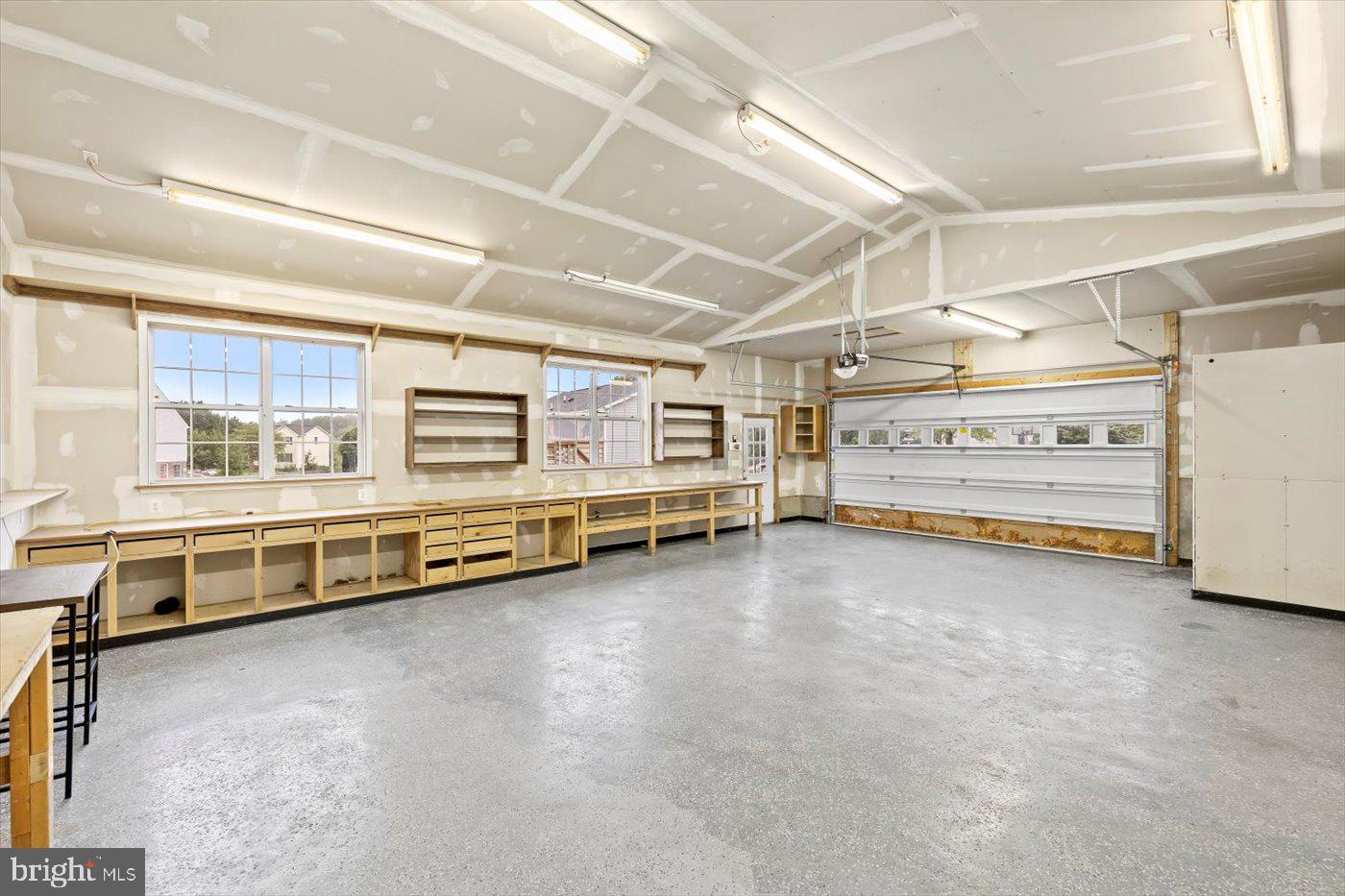 RIVERVIEW ESTATES - Residential