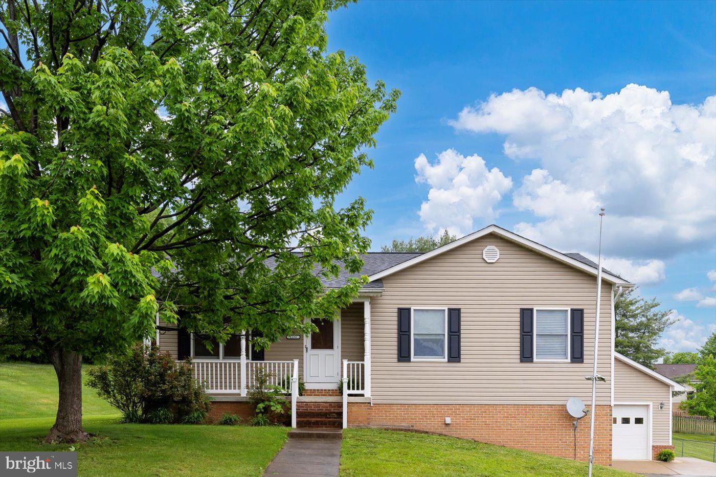 RIVERVIEW ESTATES - Residential