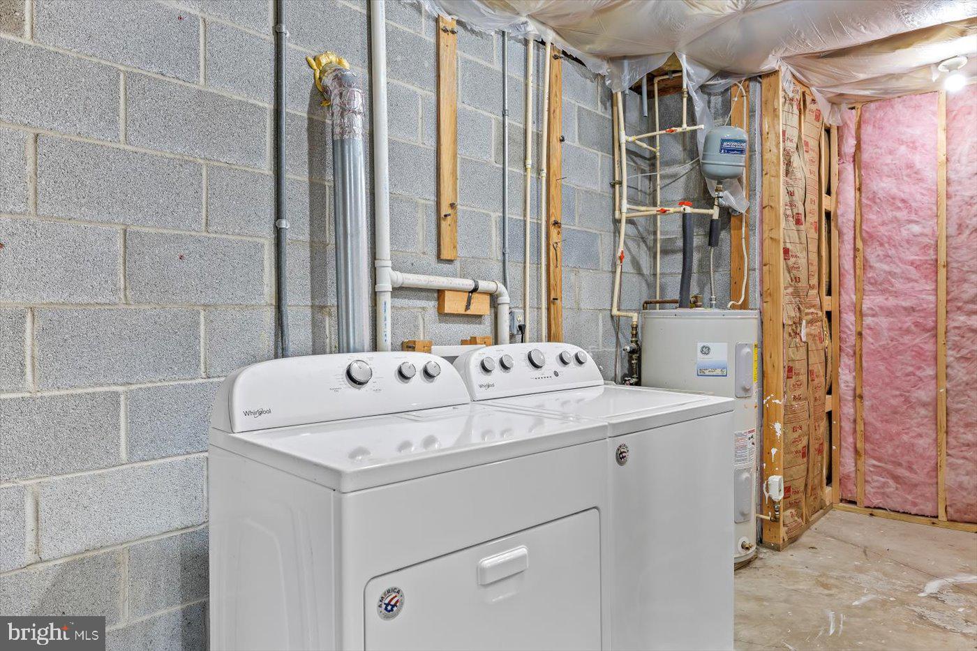 RIVERVIEW ESTATES - Residential