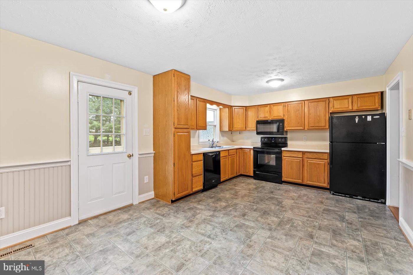 RIVERVIEW ESTATES - Residential