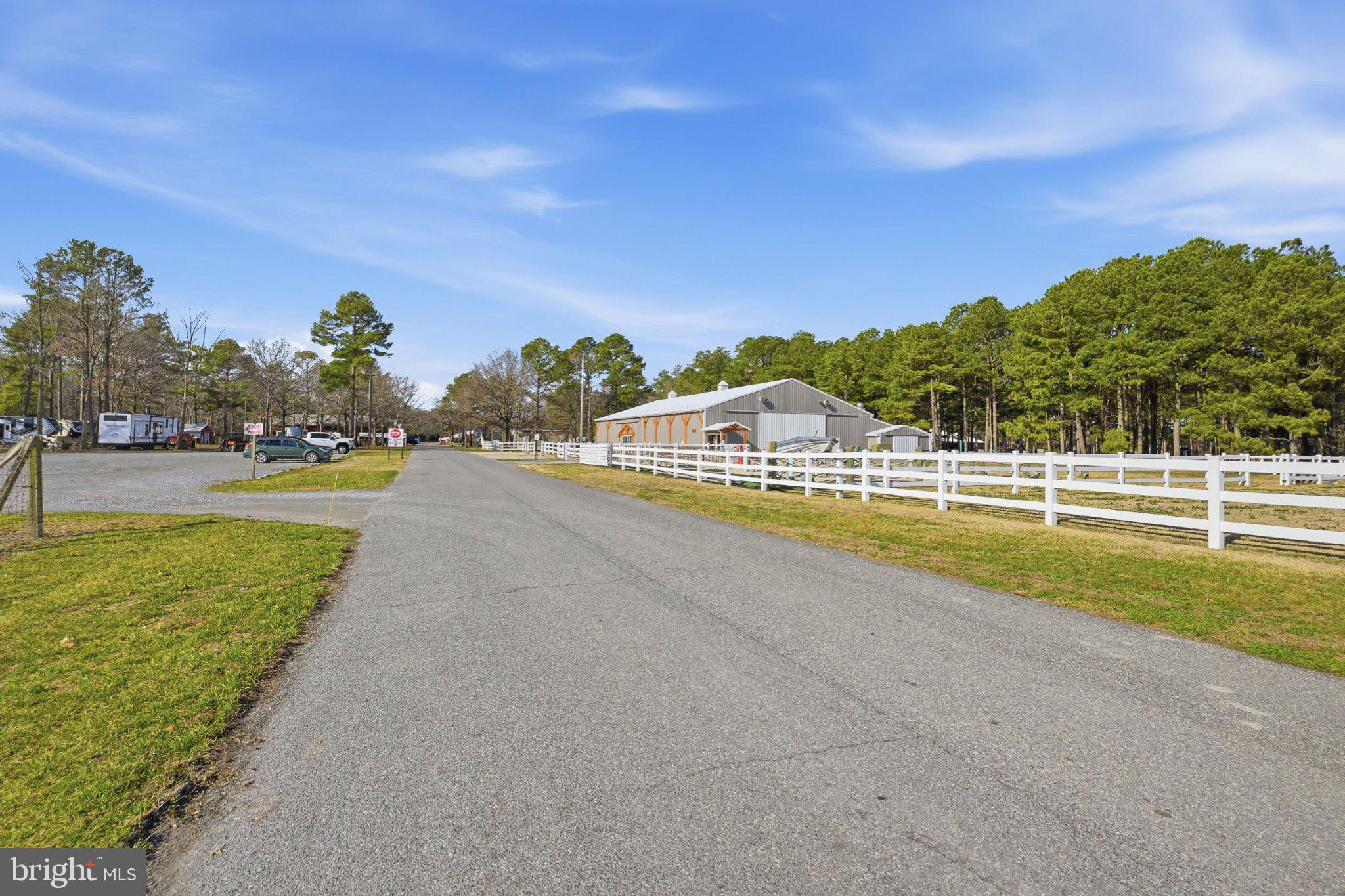 89 HUNTING QUARTER ROAD