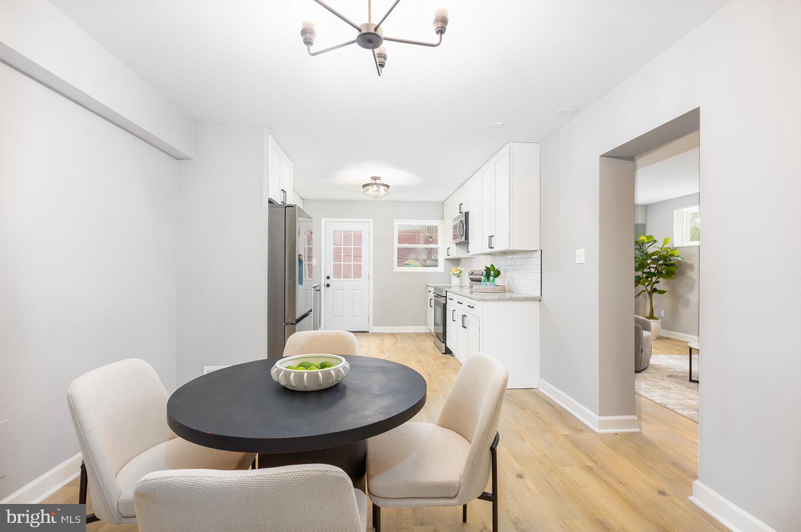 ROLLING RIDGE - Residential