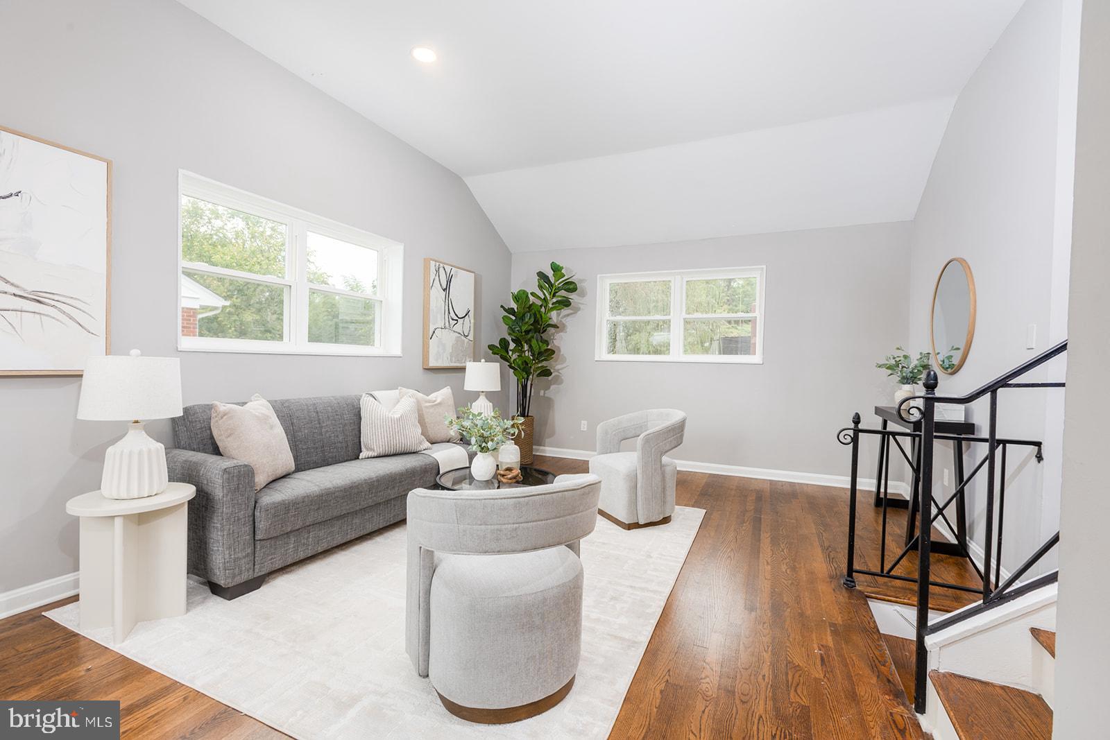 ROLLING RIDGE - Residential