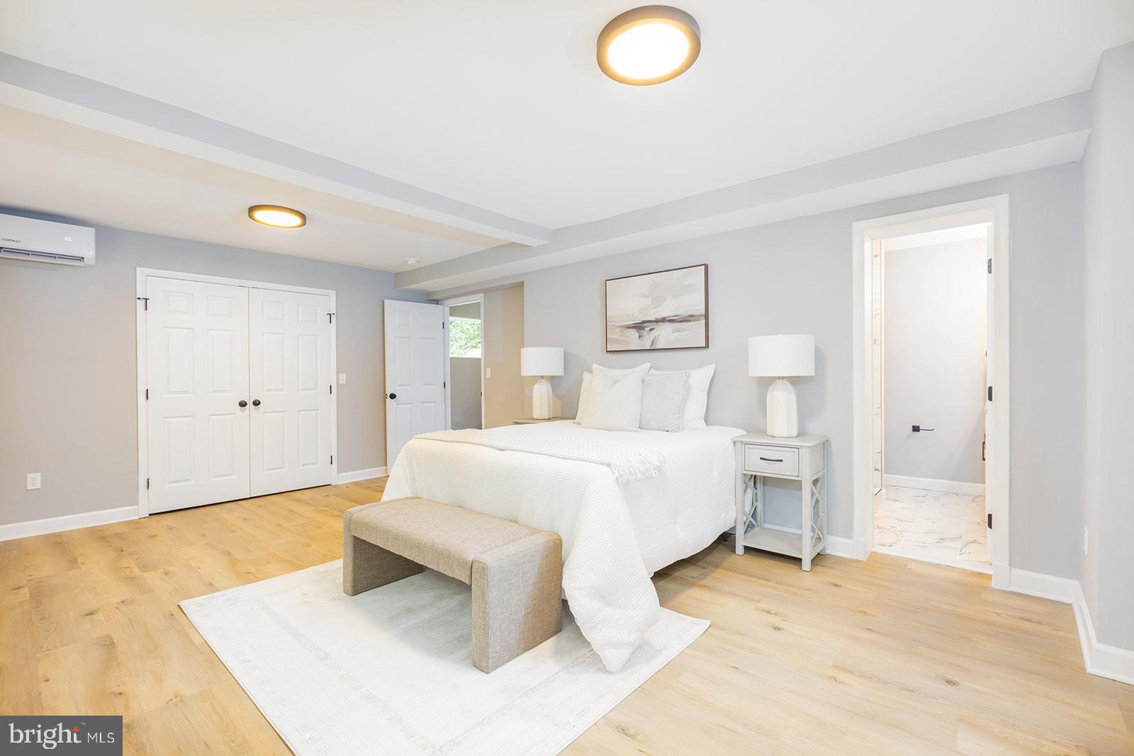 ROLLING RIDGE - Residential