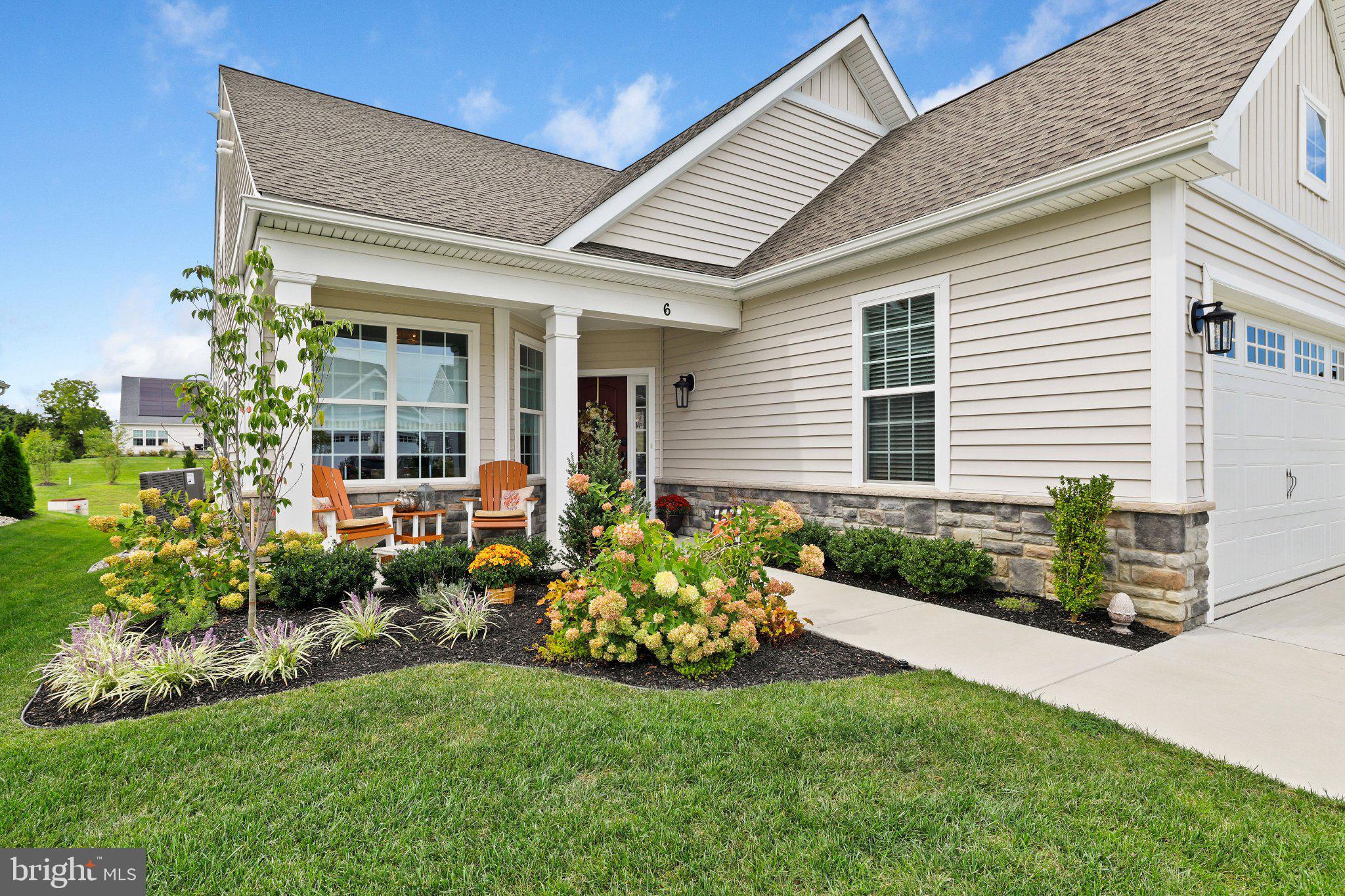 6 VINEGOLD DRIVE