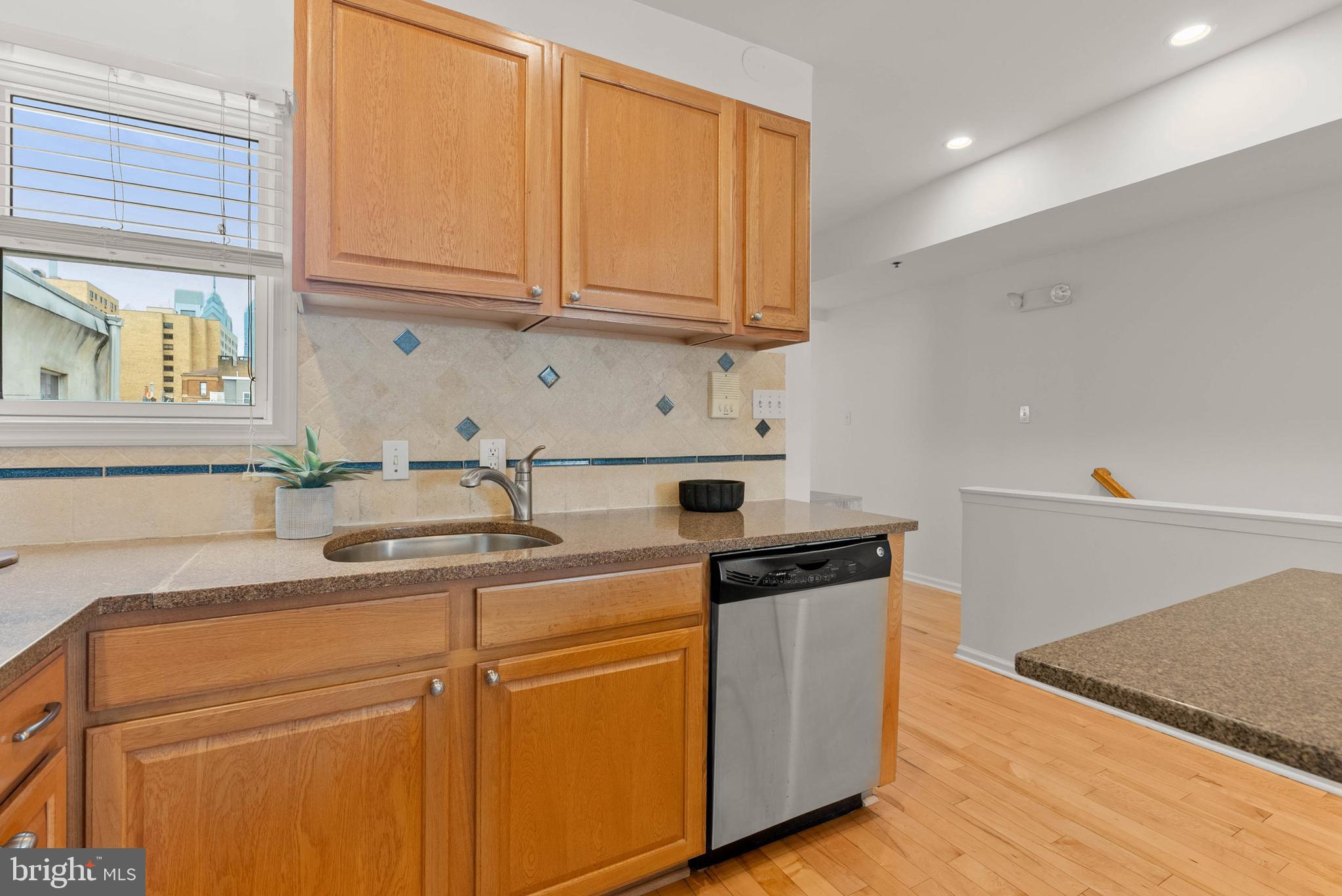 GRADUATE HOSPITAL - Residential