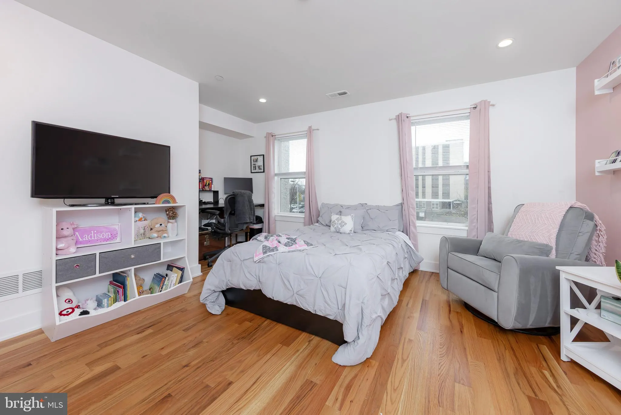 Philadelphia, Pennsylvania 19123, United States, 2 Bedrooms Bedrooms, ,2 BathroomsBathrooms,Residential,Active,30996