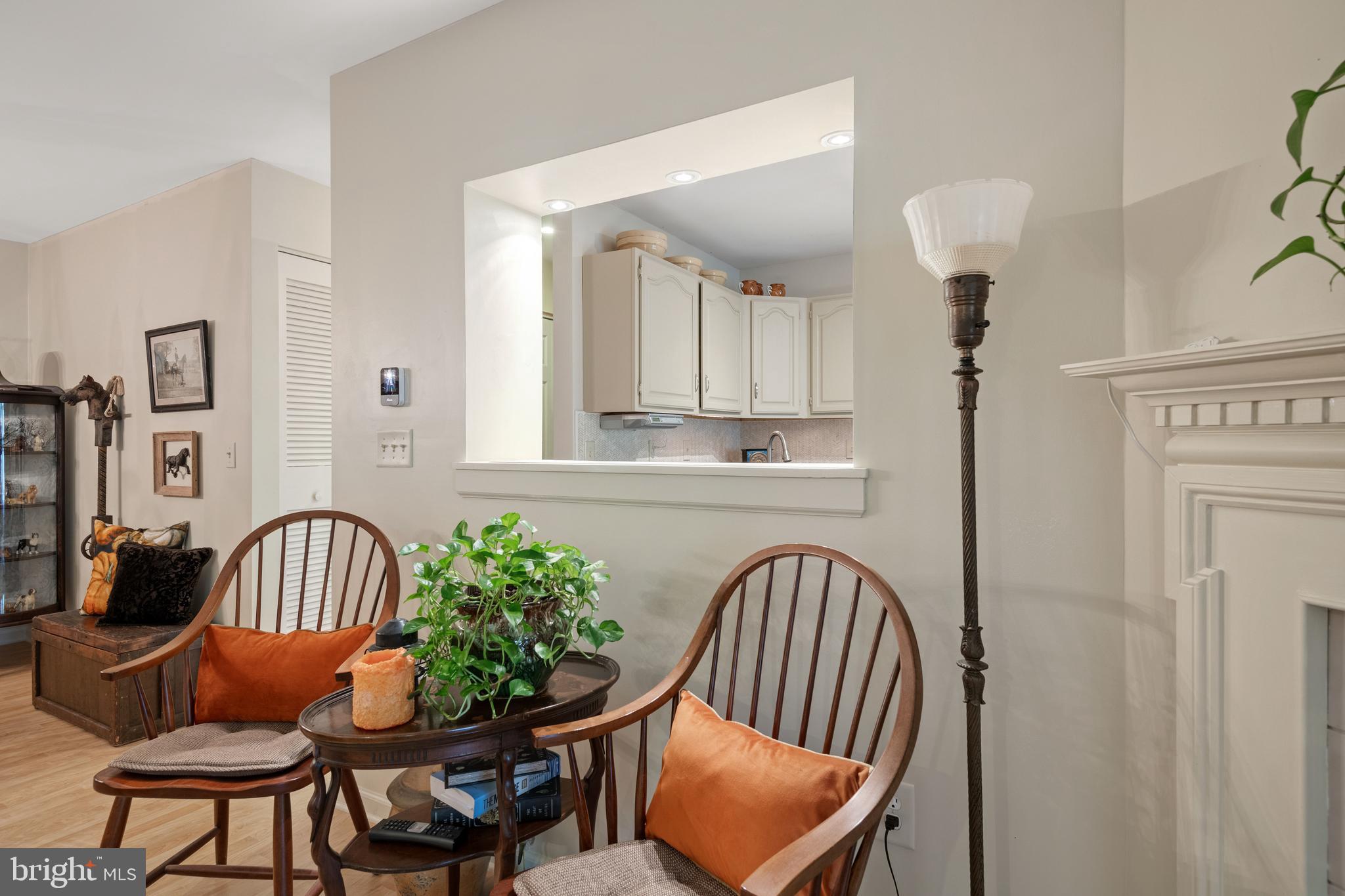 COUNTRY PLACE - Residential