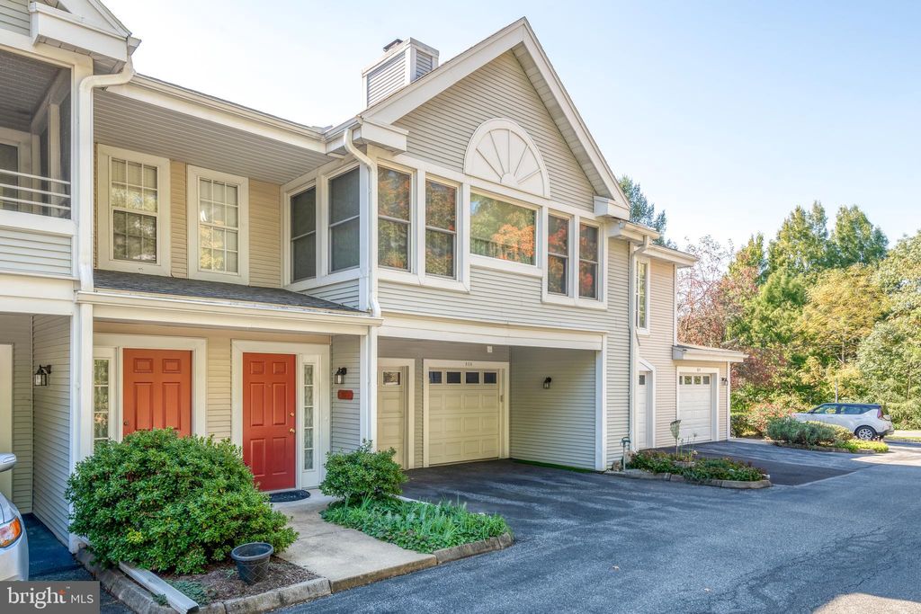 Photo of 802 Country Place Drive, LANCASTER, PA 17601 (MLS # PALA2058762)