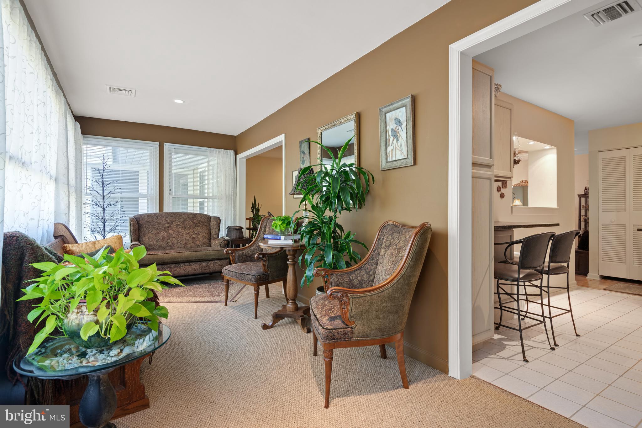 COUNTRY PLACE - Residential