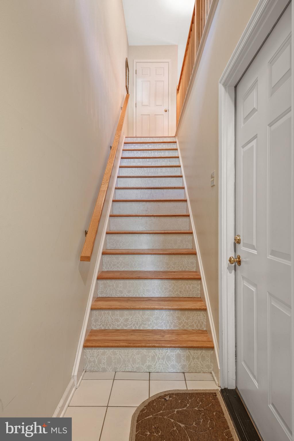 COUNTRY PLACE - Residential