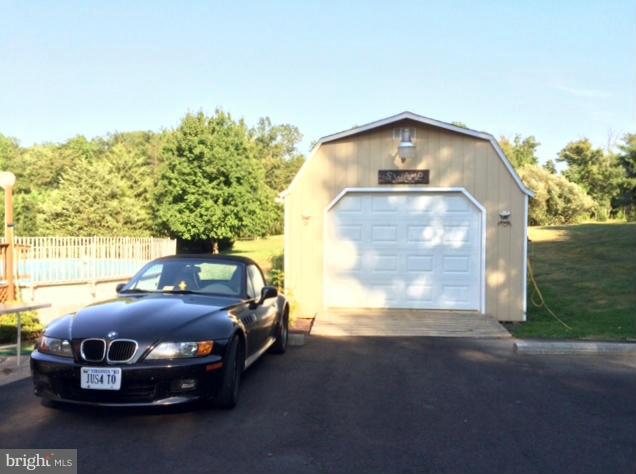 WOODBOURNE ESTATES - Residential