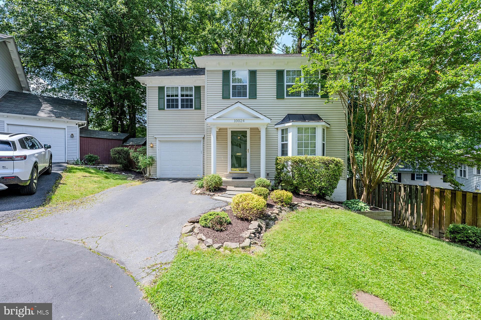 10024 PARK WOODS LANE