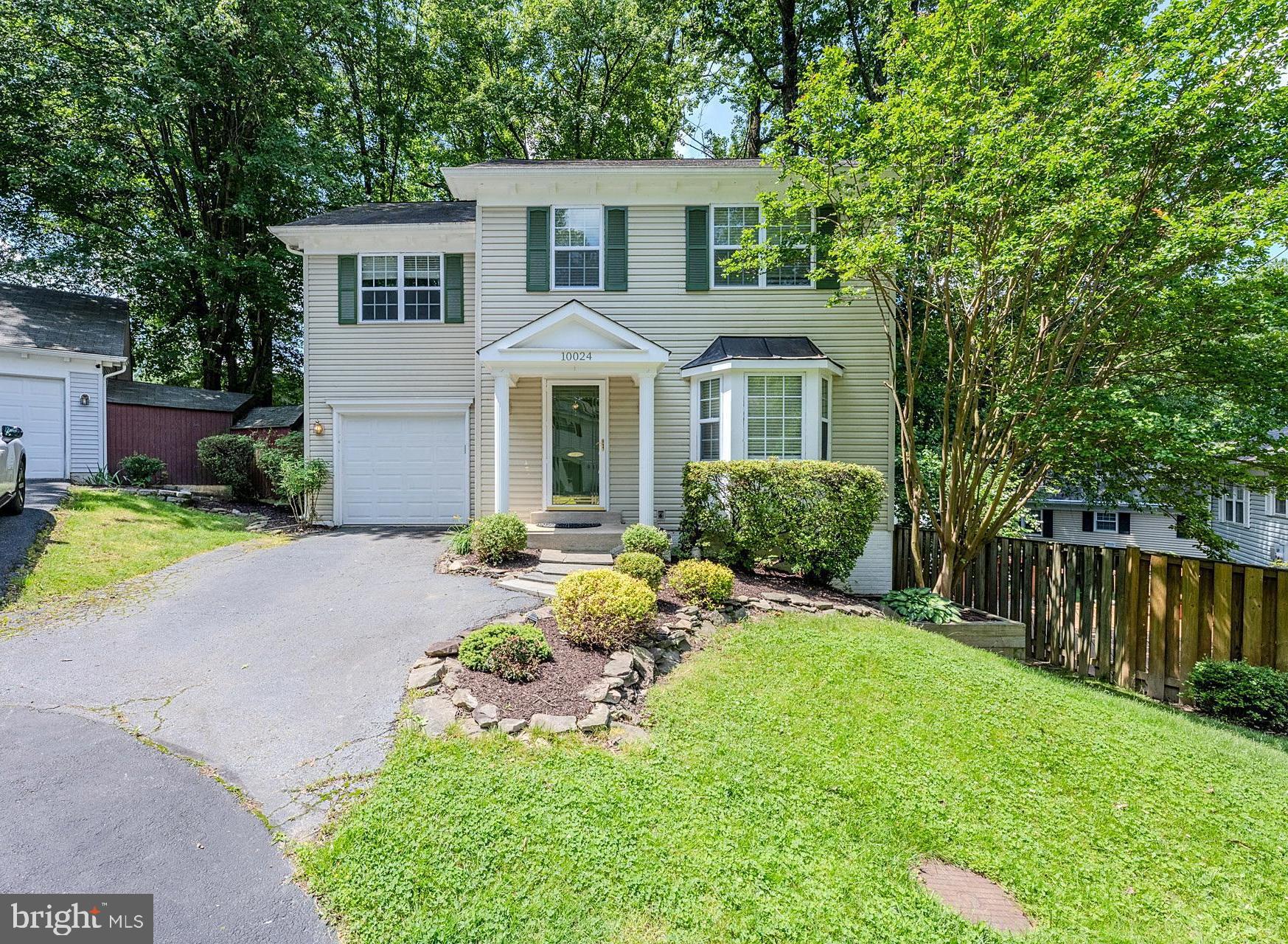 10024 PARK WOODS LANE