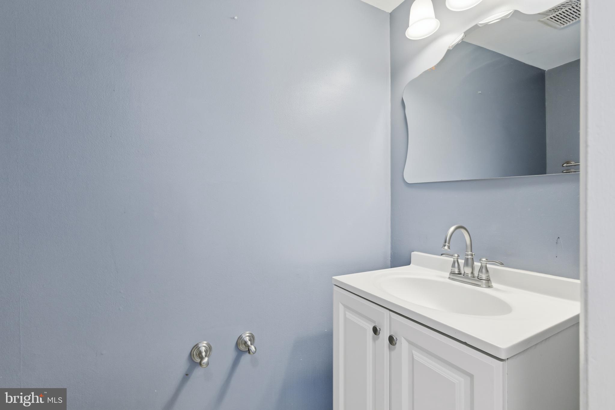 FERNDALE - Residential Lease