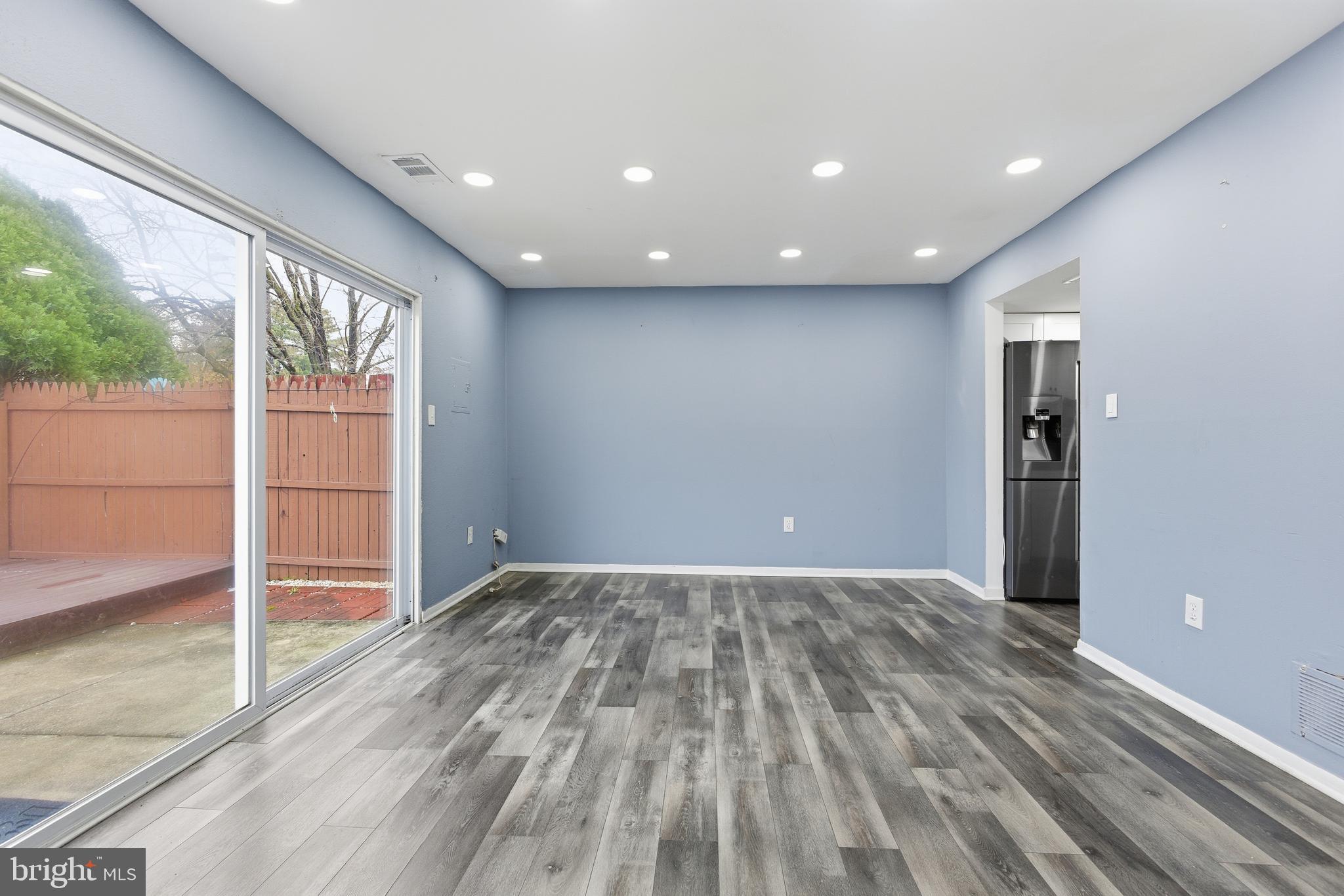 FERNDALE - Residential Lease