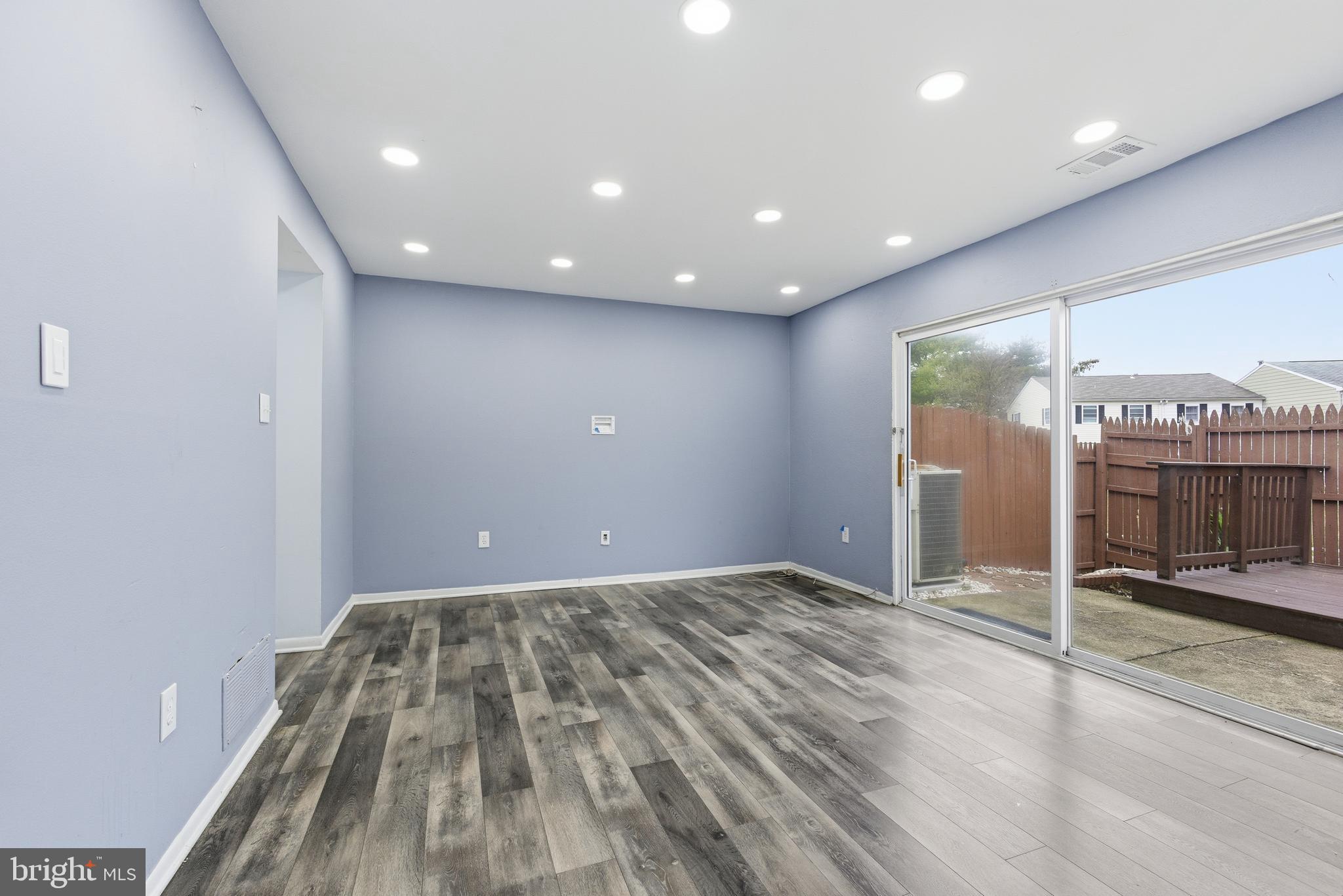 FERNDALE - Residential Lease